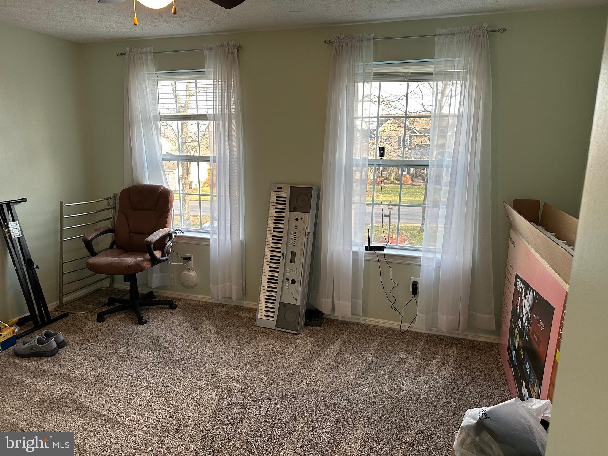 WINDOVER HILLS - Residential