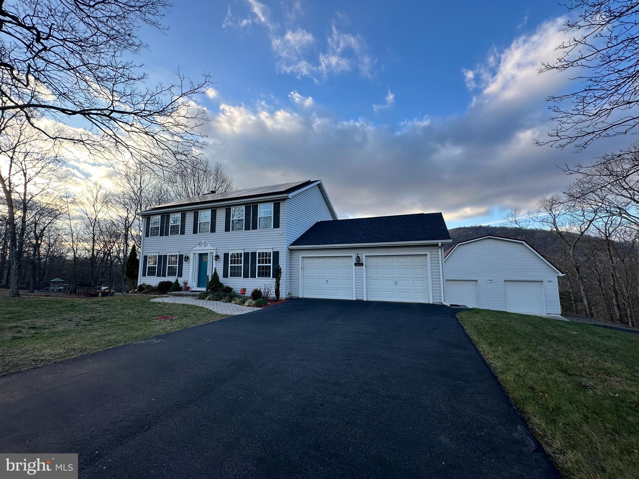 WINDOVER HILLS - Residential