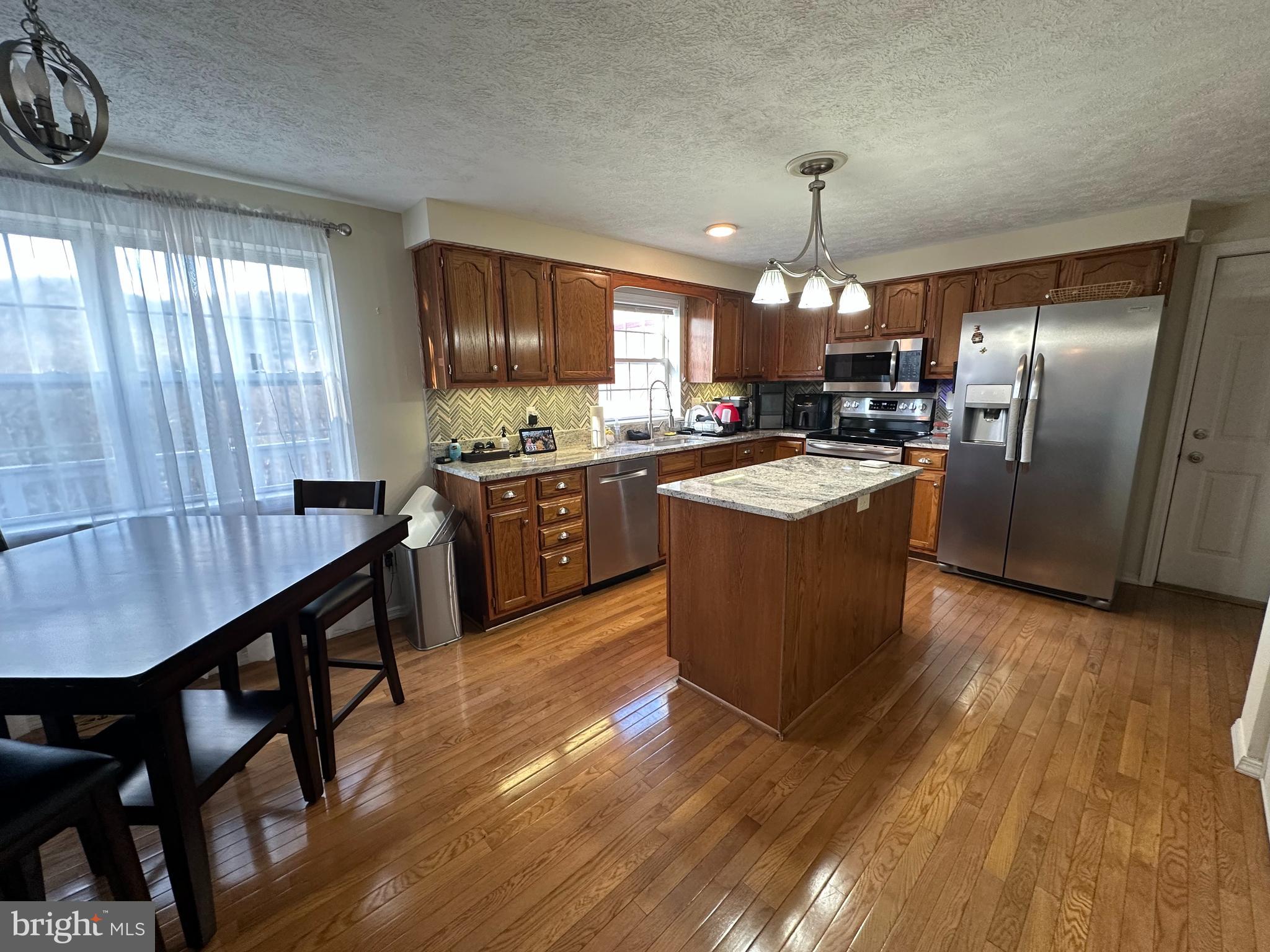 WINDOVER HILLS - Residential