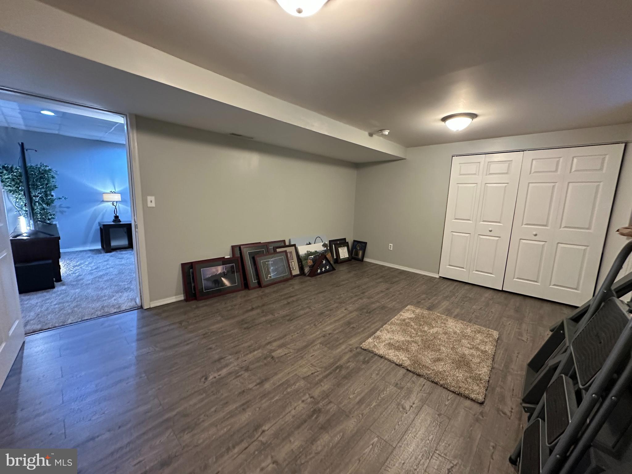 WINDOVER HILLS - Residential