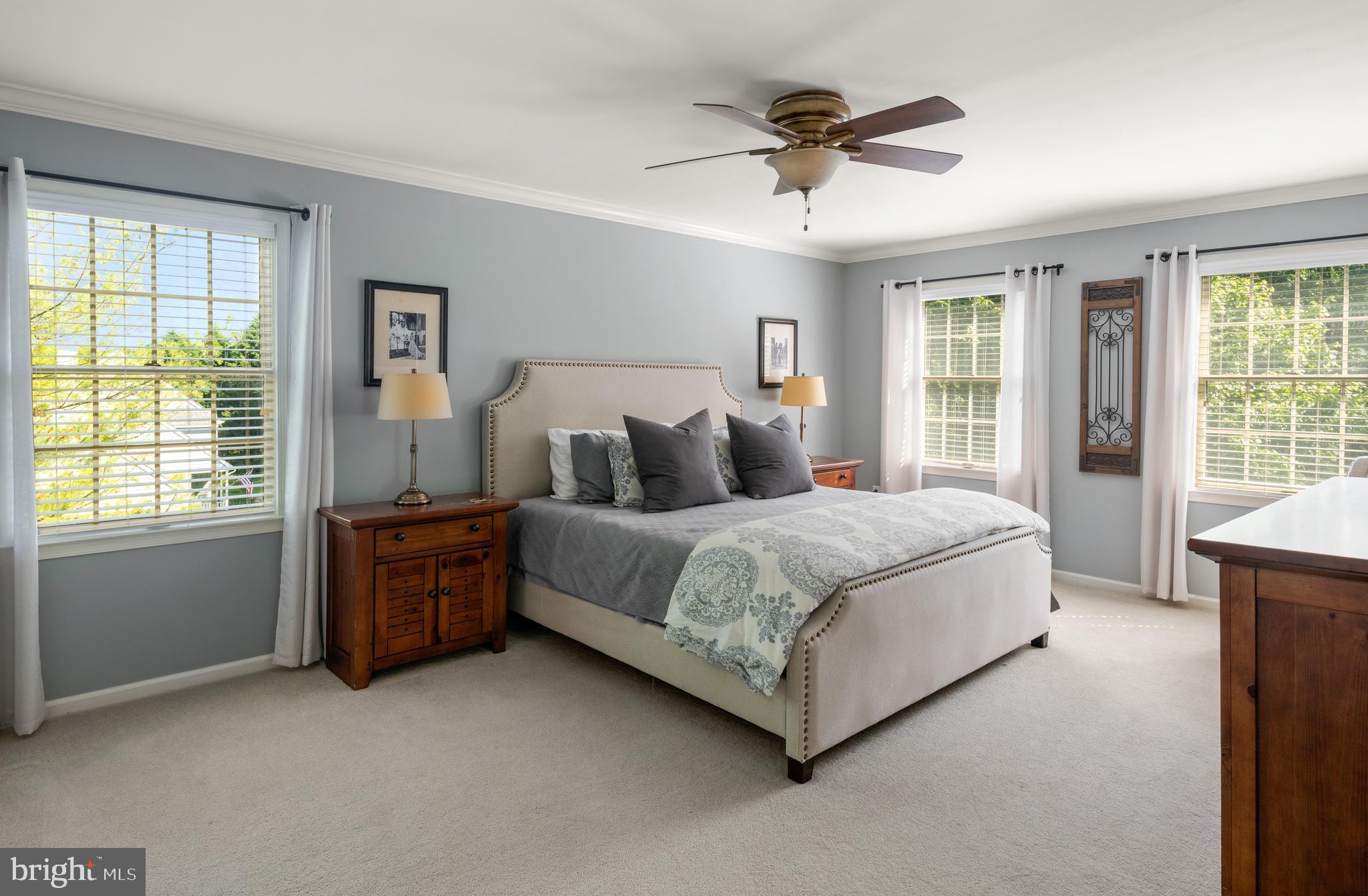 HUNTERS CROSSING - Residential