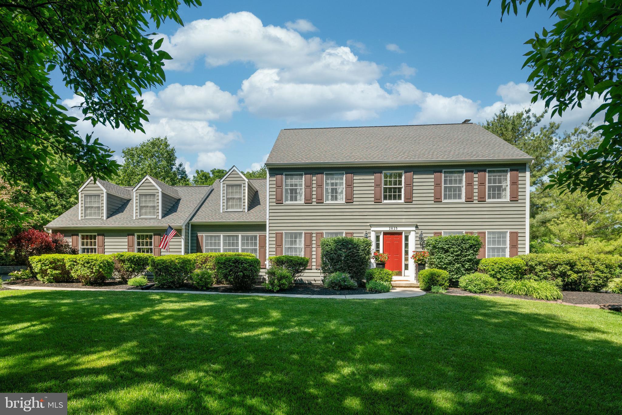 HUNTERS CROSSING - Residential