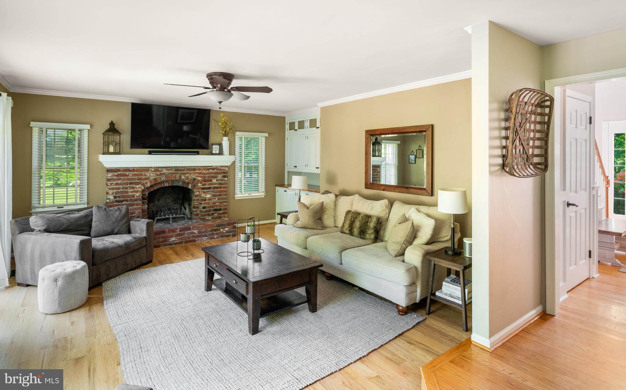 HUNTERS CROSSING - Residential