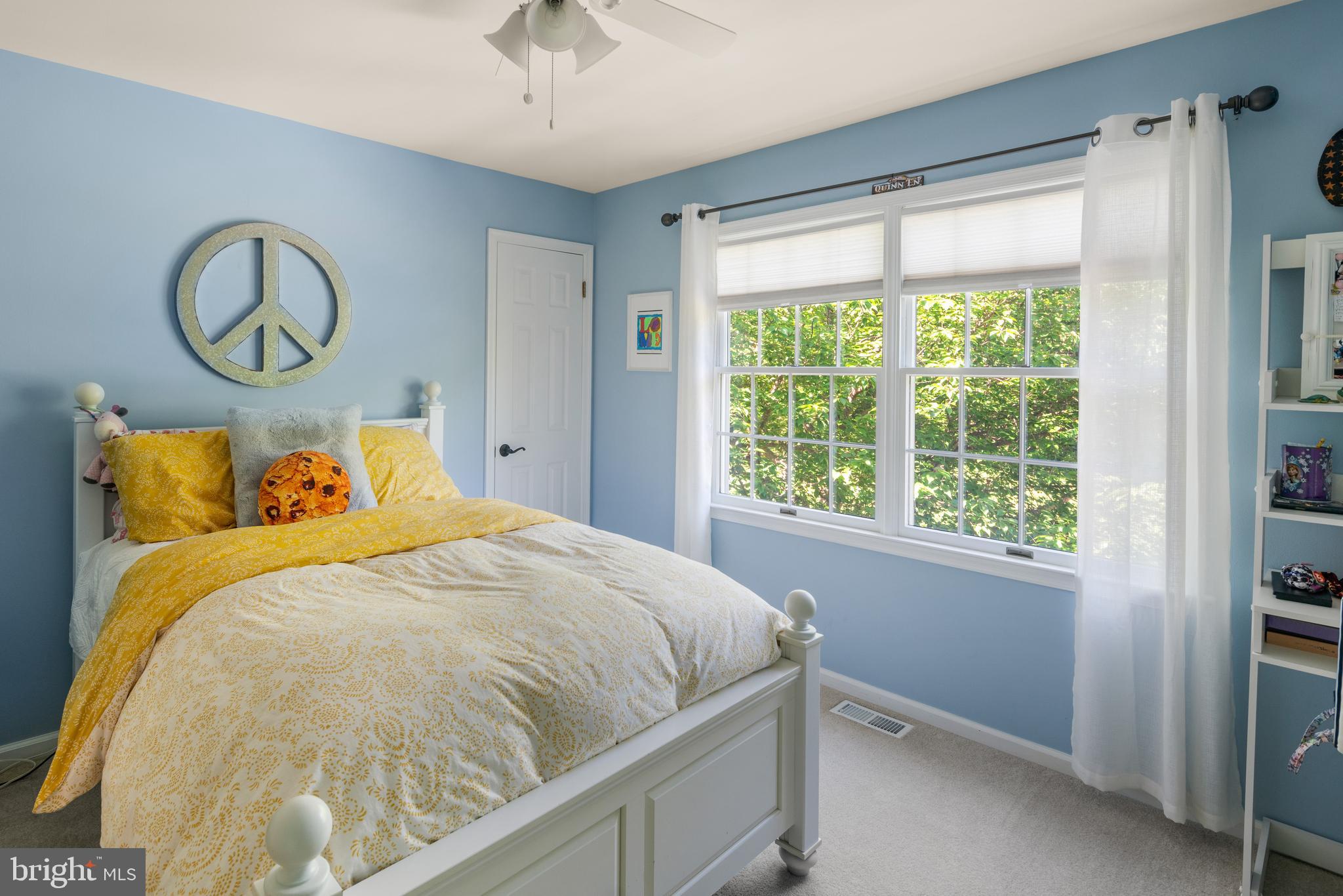 HUNTERS CROSSING - Residential