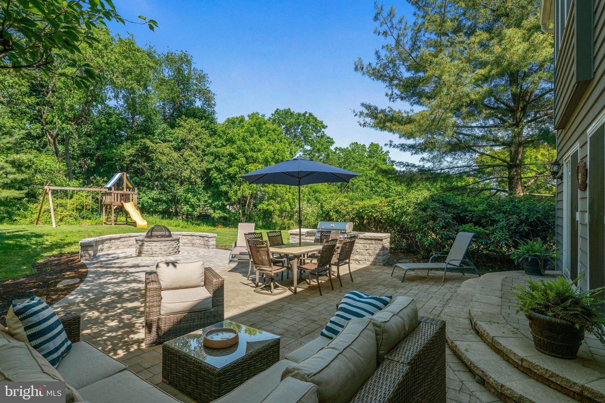 HUNTERS CROSSING - Residential