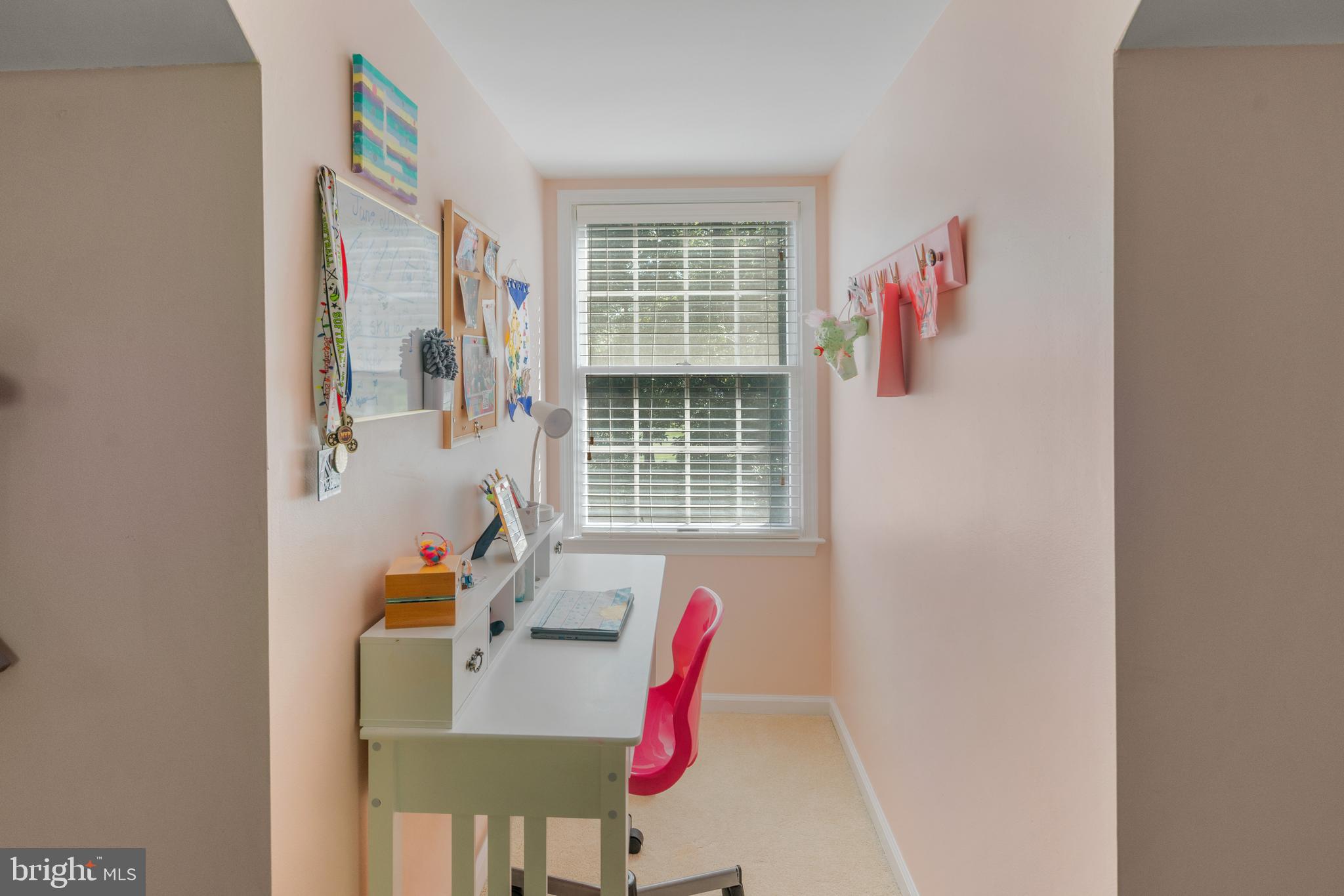 HUNTERS CROSSING - Residential