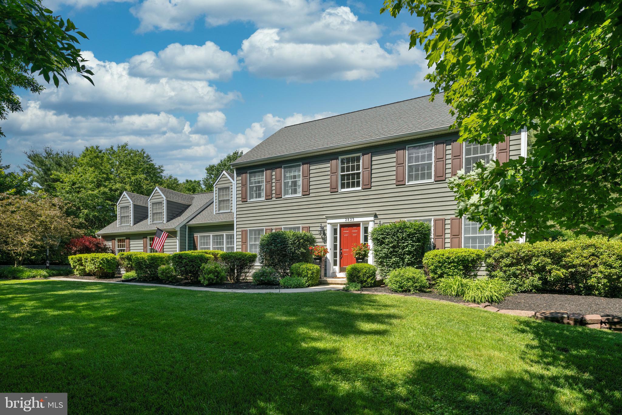 HUNTERS CROSSING - Residential