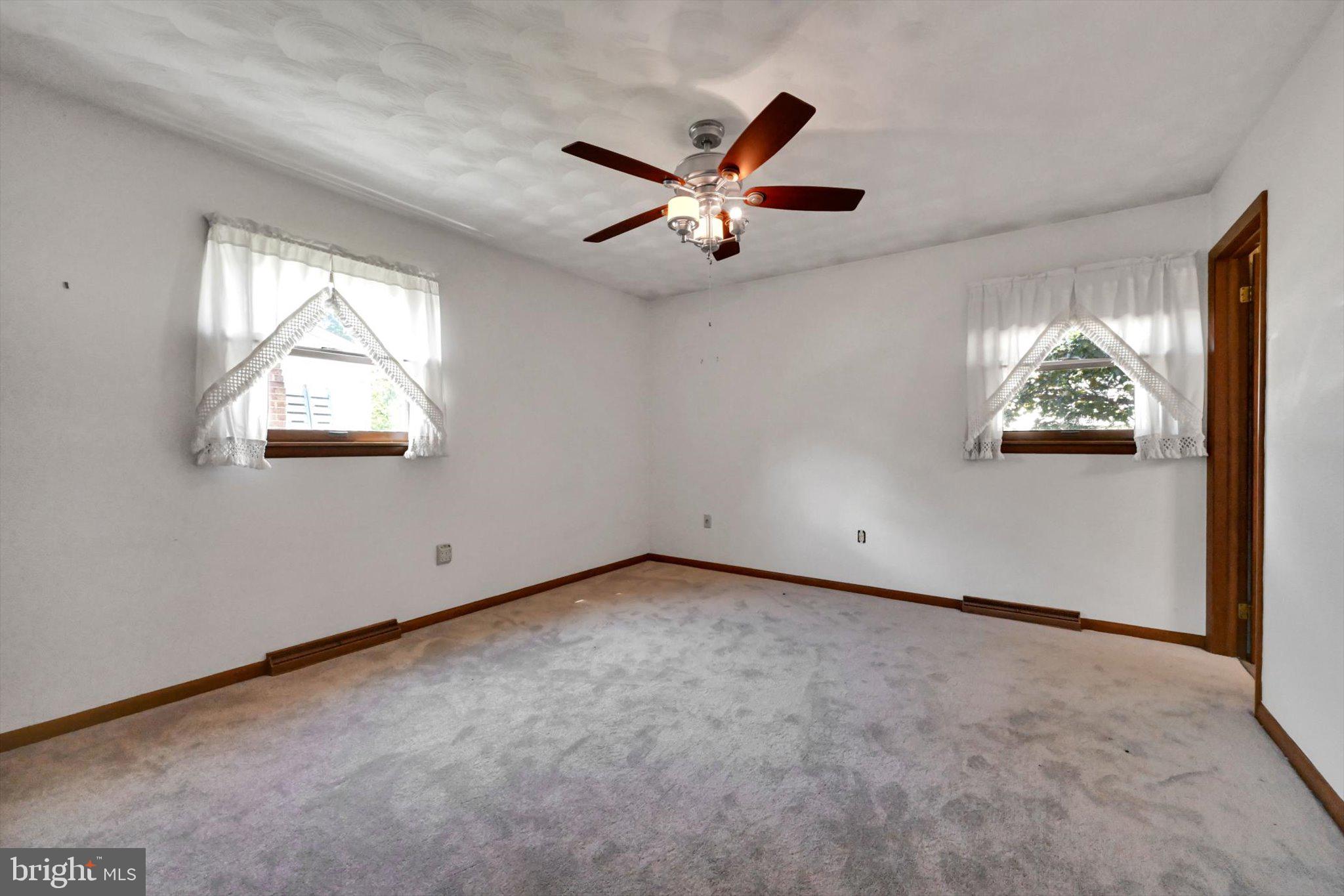 HERITAGE ACRES - Residential