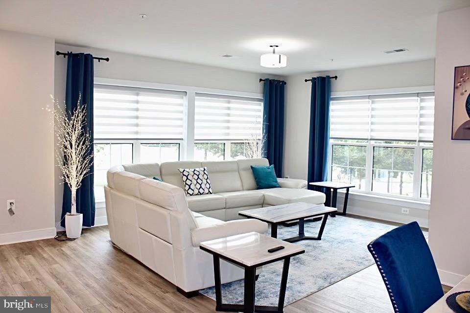 THE FLATS AT NATIONAL HARBOR - Residential Lease