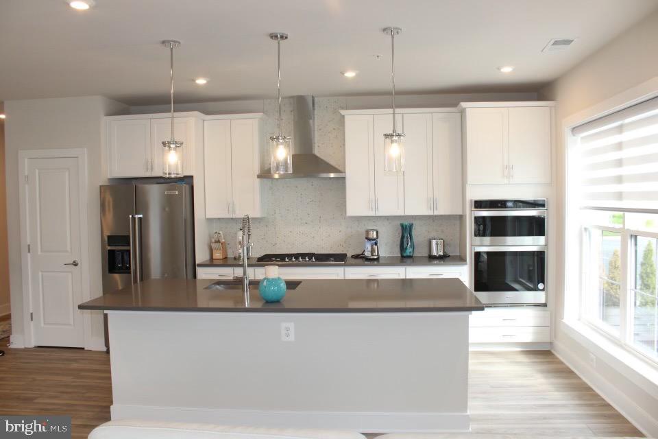 THE FLATS AT NATIONAL HARBOR - Residential Lease