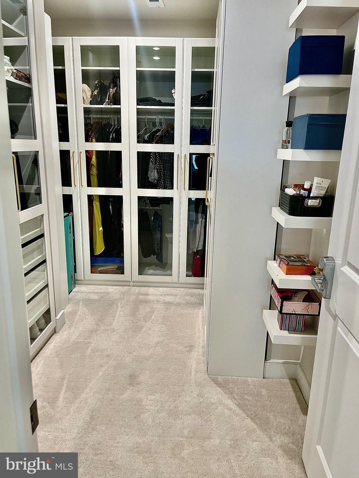 THE FLATS AT NATIONAL HARBOR - Residential Lease