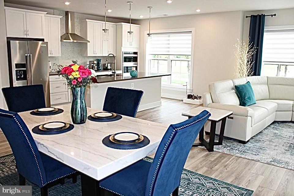 THE FLATS AT NATIONAL HARBOR - Residential Lease