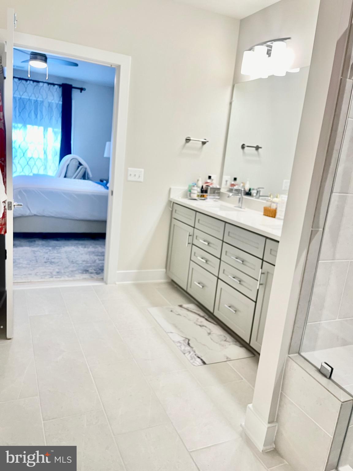 THE FLATS AT NATIONAL HARBOR - Residential Lease