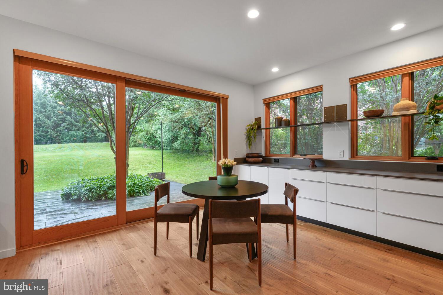 SHIRLEY WOODS - Residential