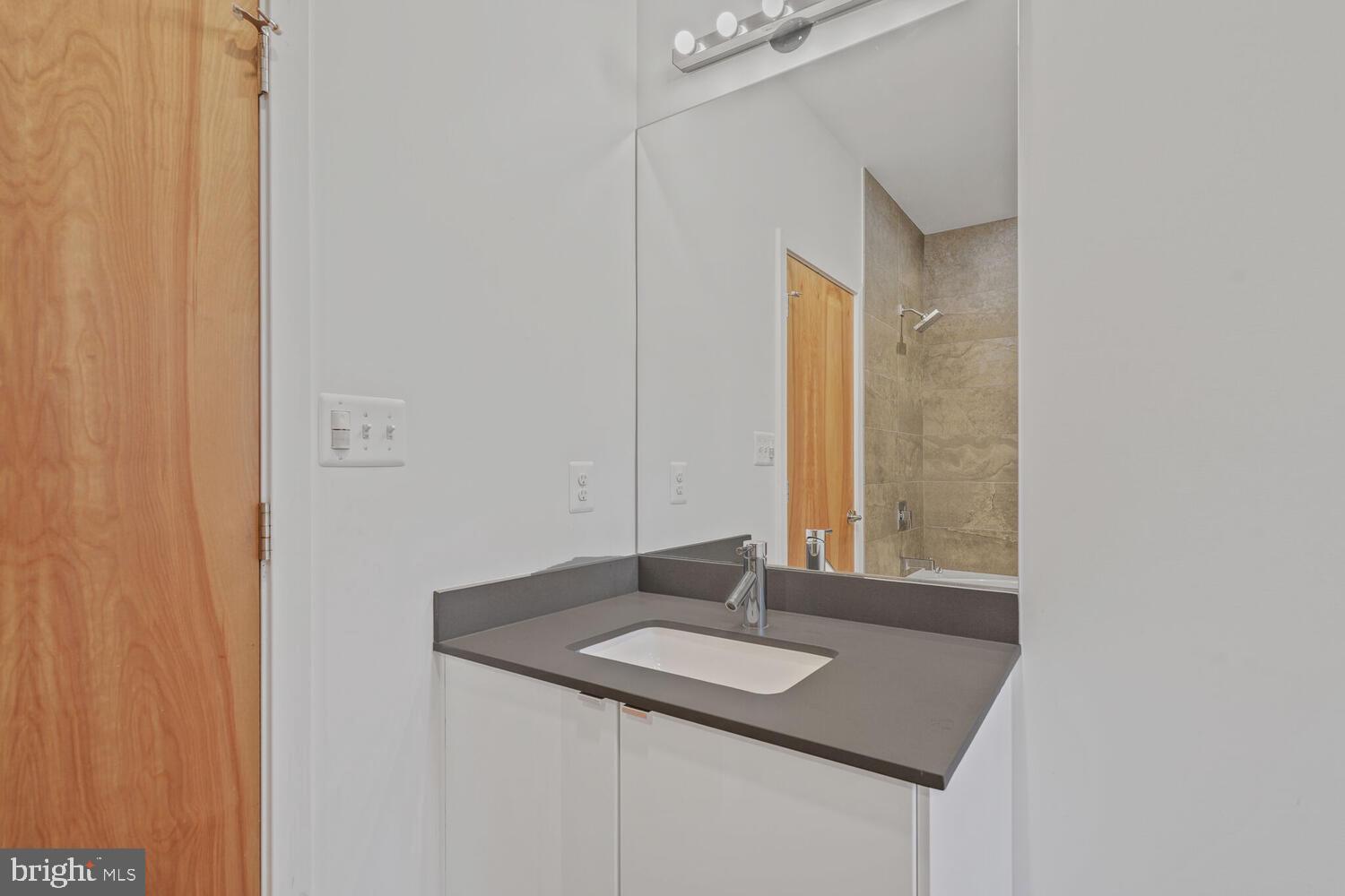 SHIRLEY WOODS - Residential