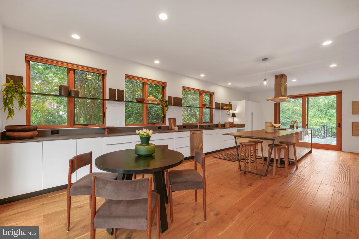 SHIRLEY WOODS - Residential