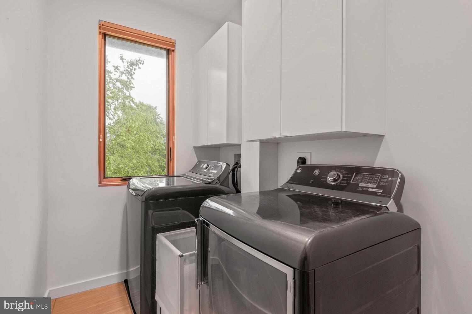 SHIRLEY WOODS - Residential