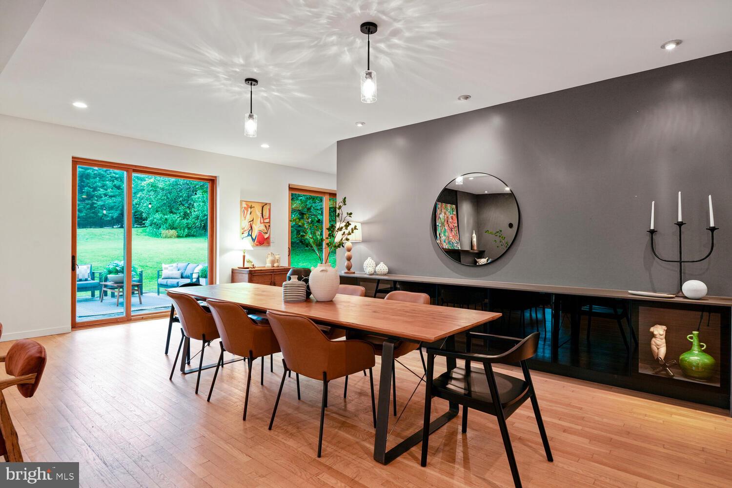 SHIRLEY WOODS - Residential