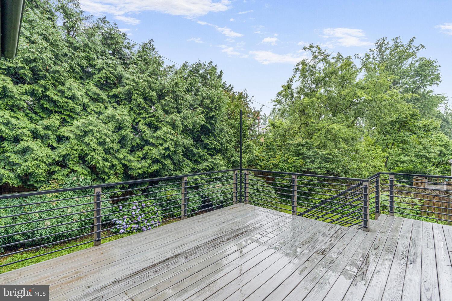 SHIRLEY WOODS - Residential