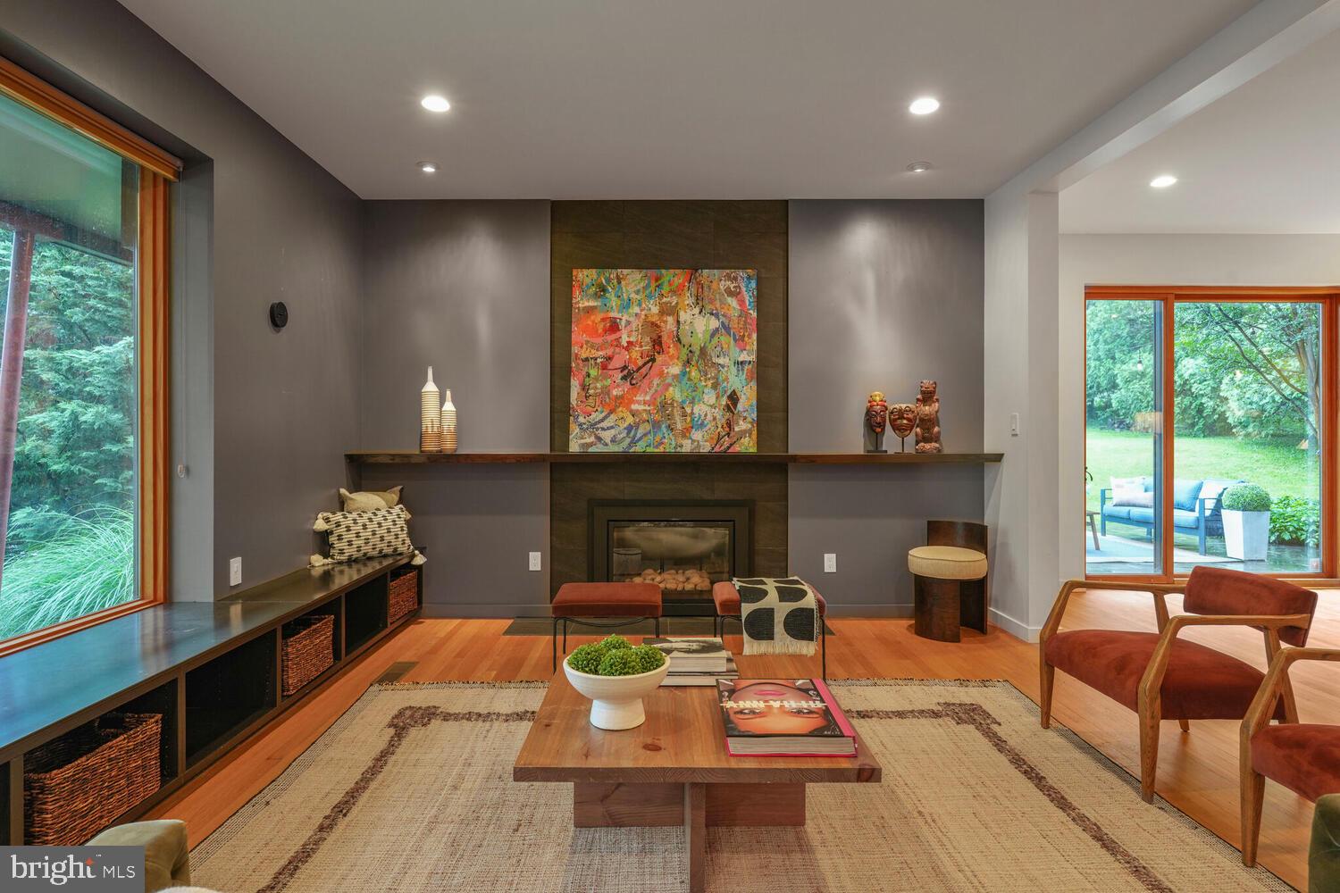 SHIRLEY WOODS - Residential