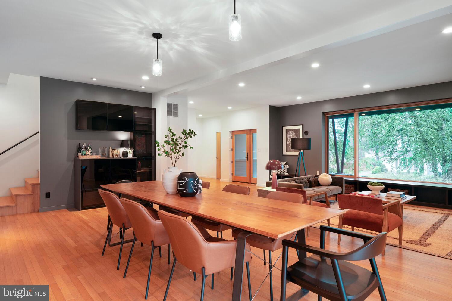 SHIRLEY WOODS - Residential