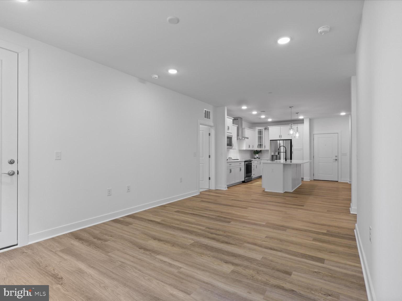 WAXPOOL CROSSING - Residential