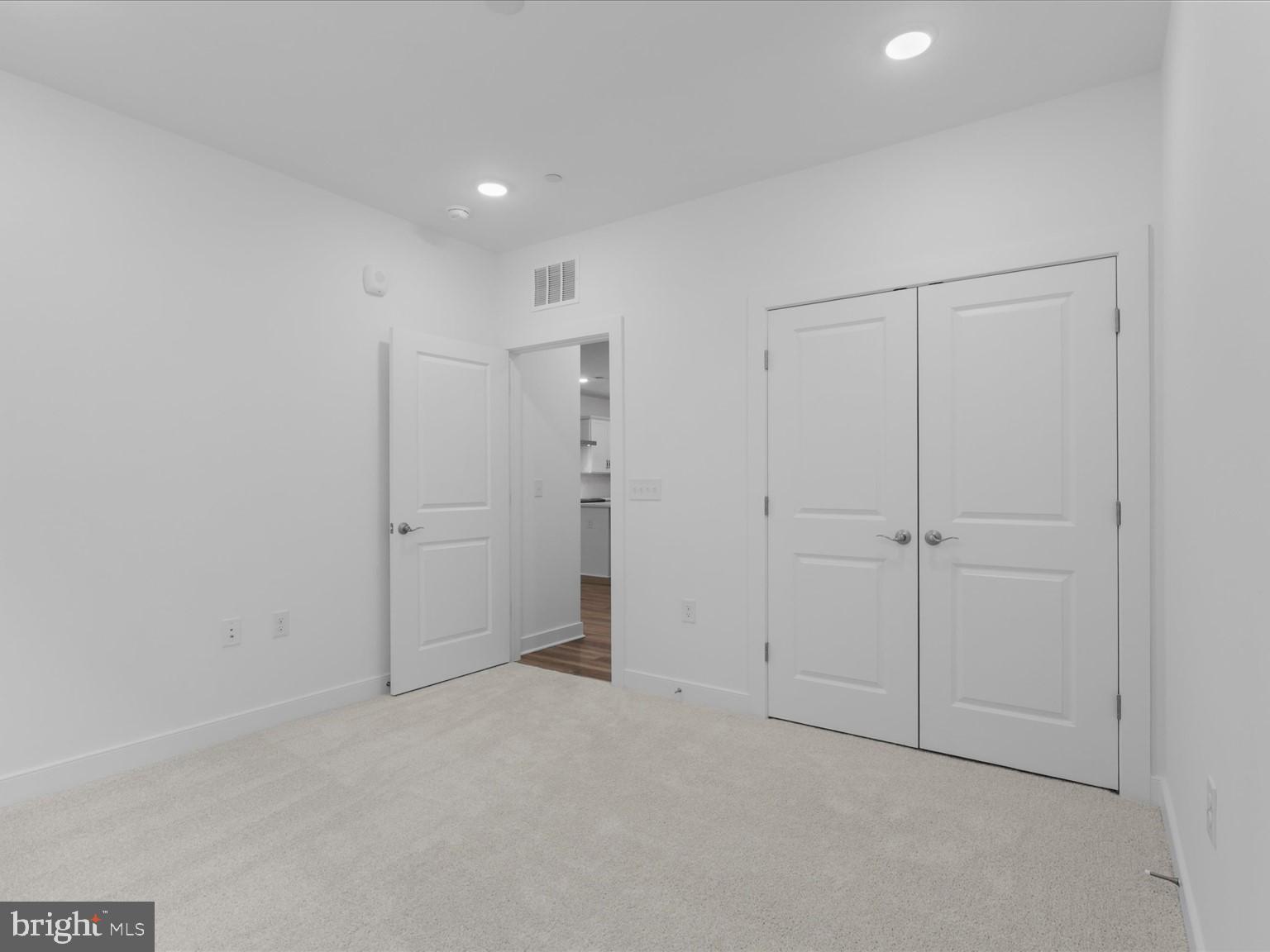 WAXPOOL CROSSING - Residential