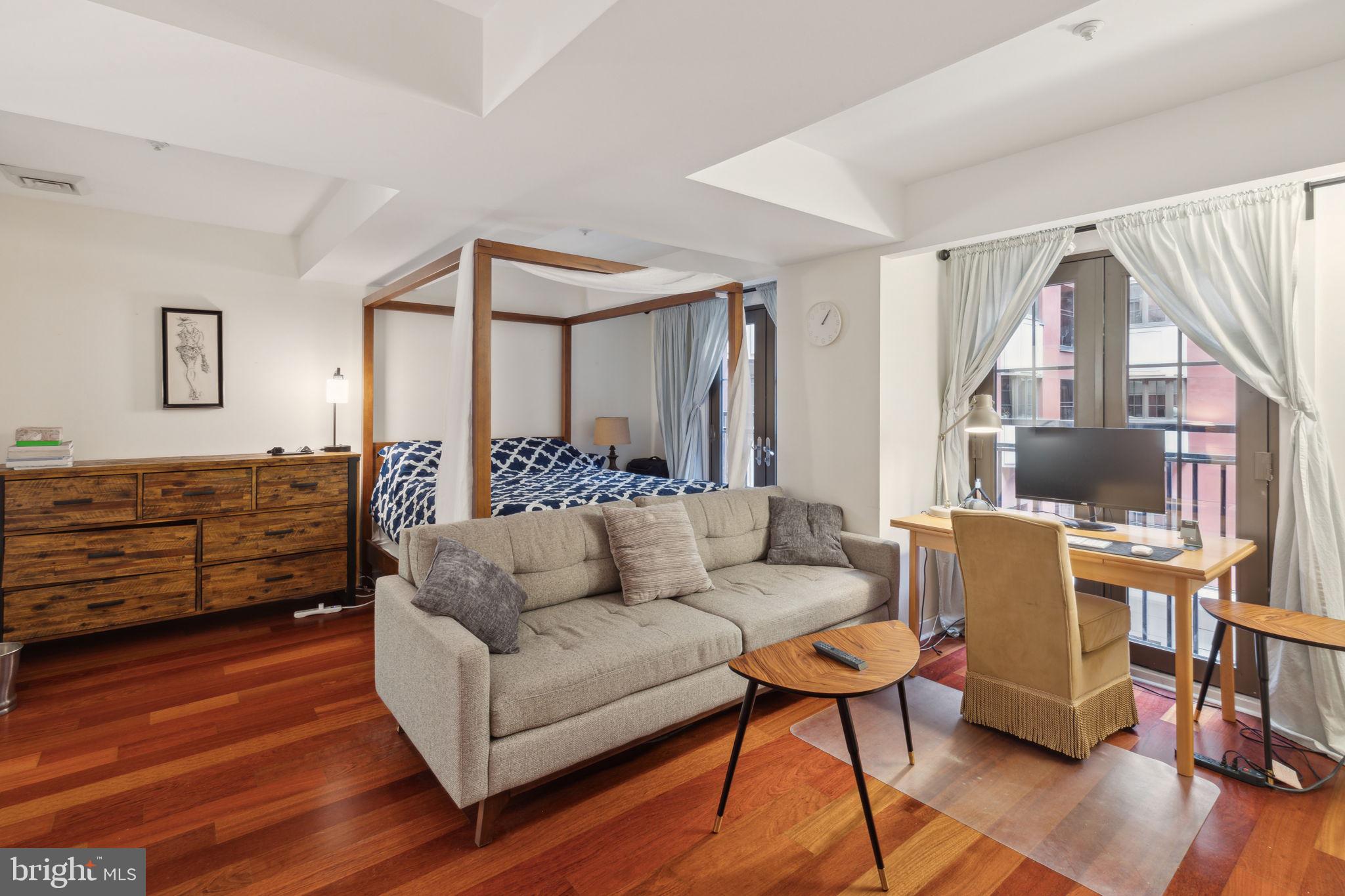 RITTENHOUSE SQUARE - Residential