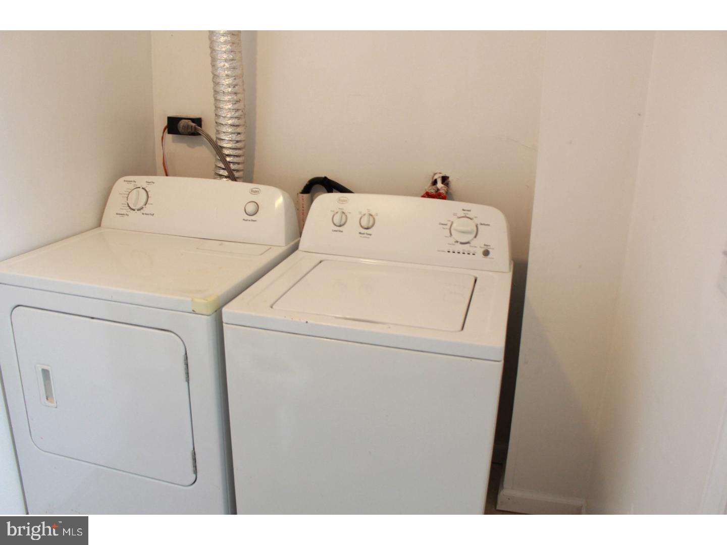 UNIVERSITY CITY - Residential Lease