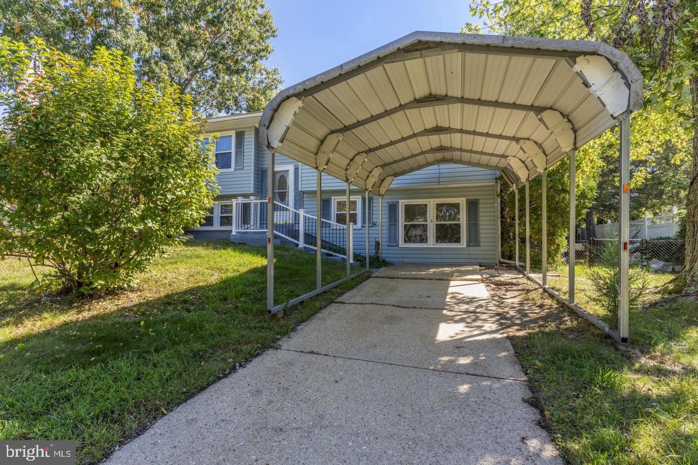 1015 FLOYD AVENUE 1