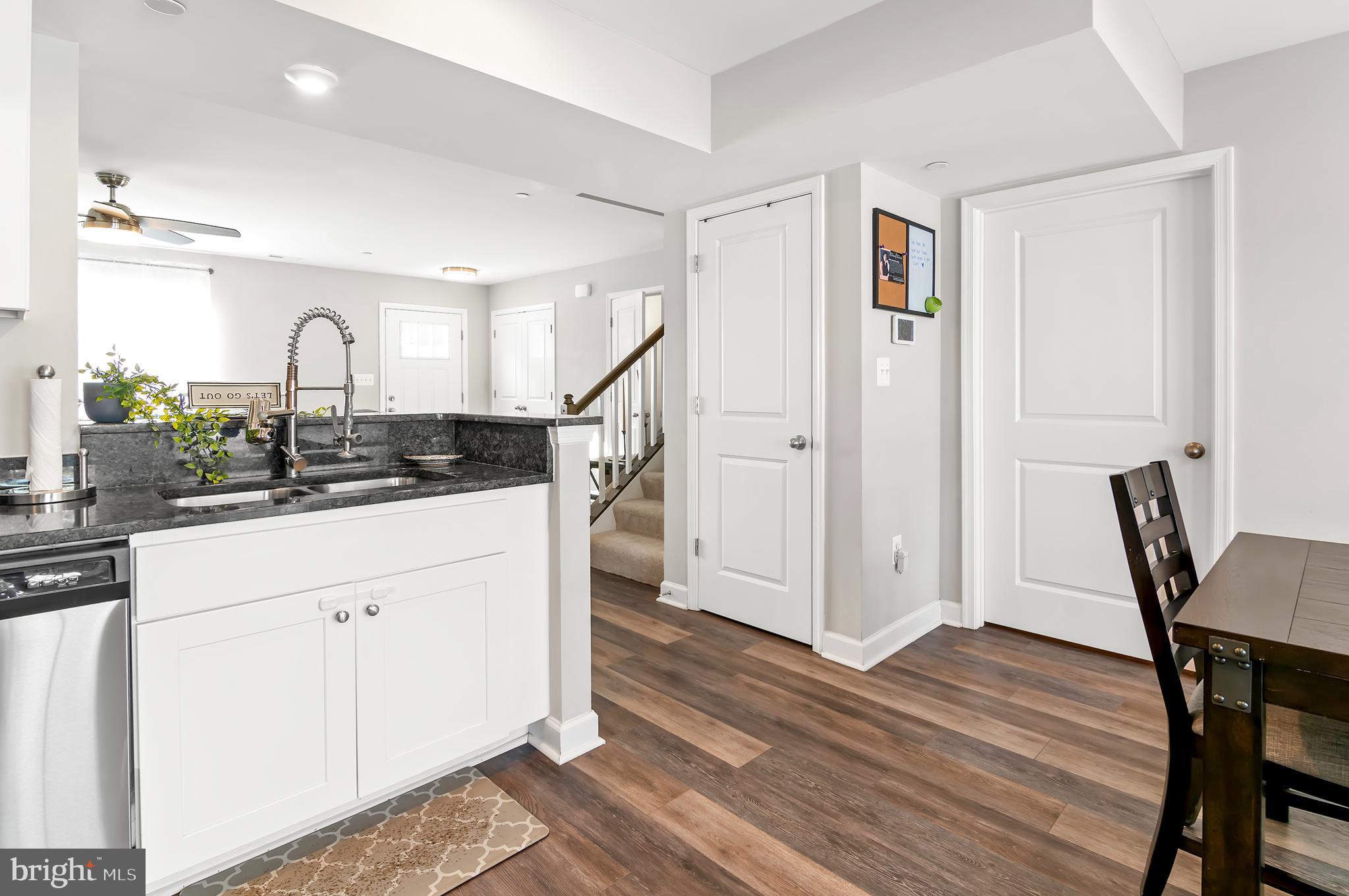 AVALON SHORES - Residential