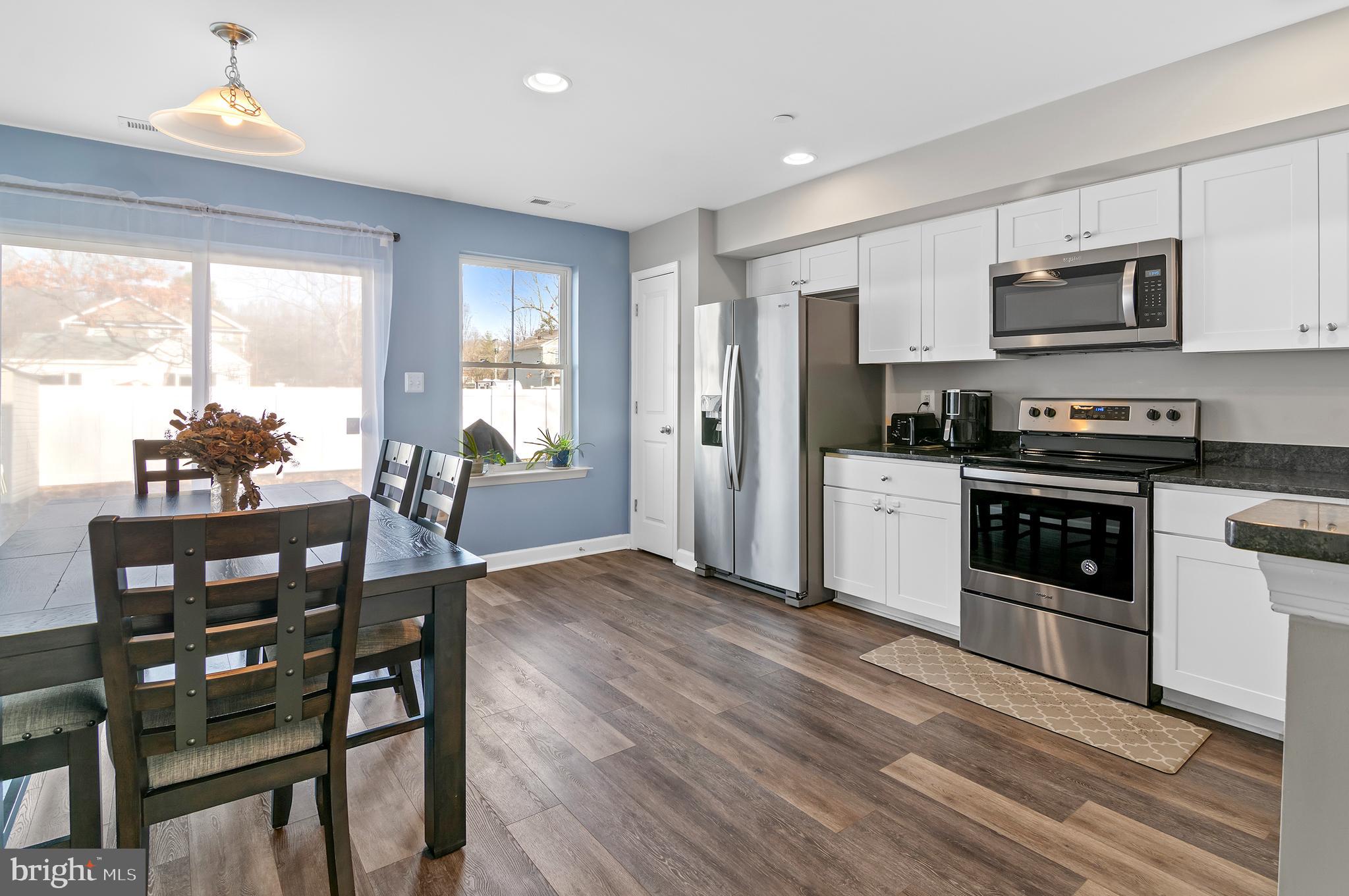 AVALON SHORES - Residential