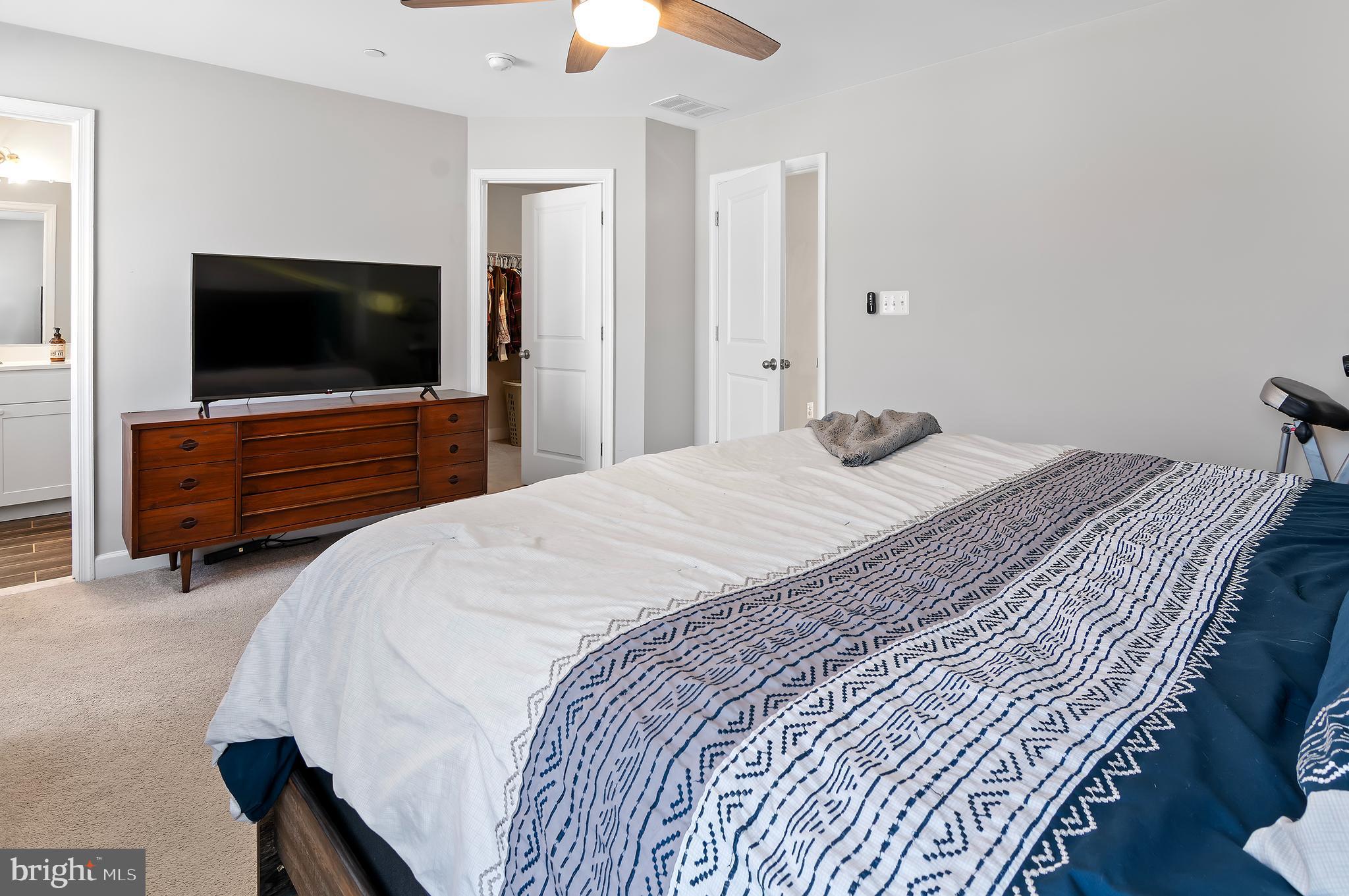 AVALON SHORES - Residential