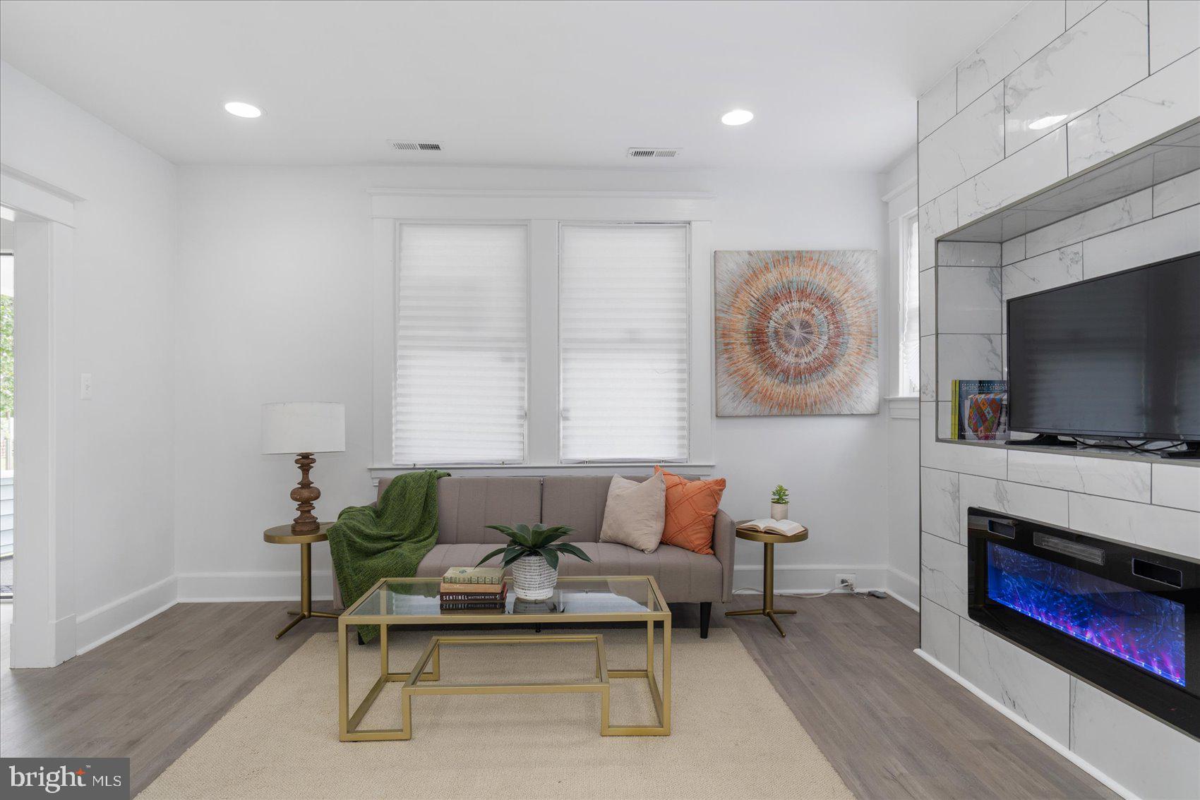 WEST ARLINGTON - Residential