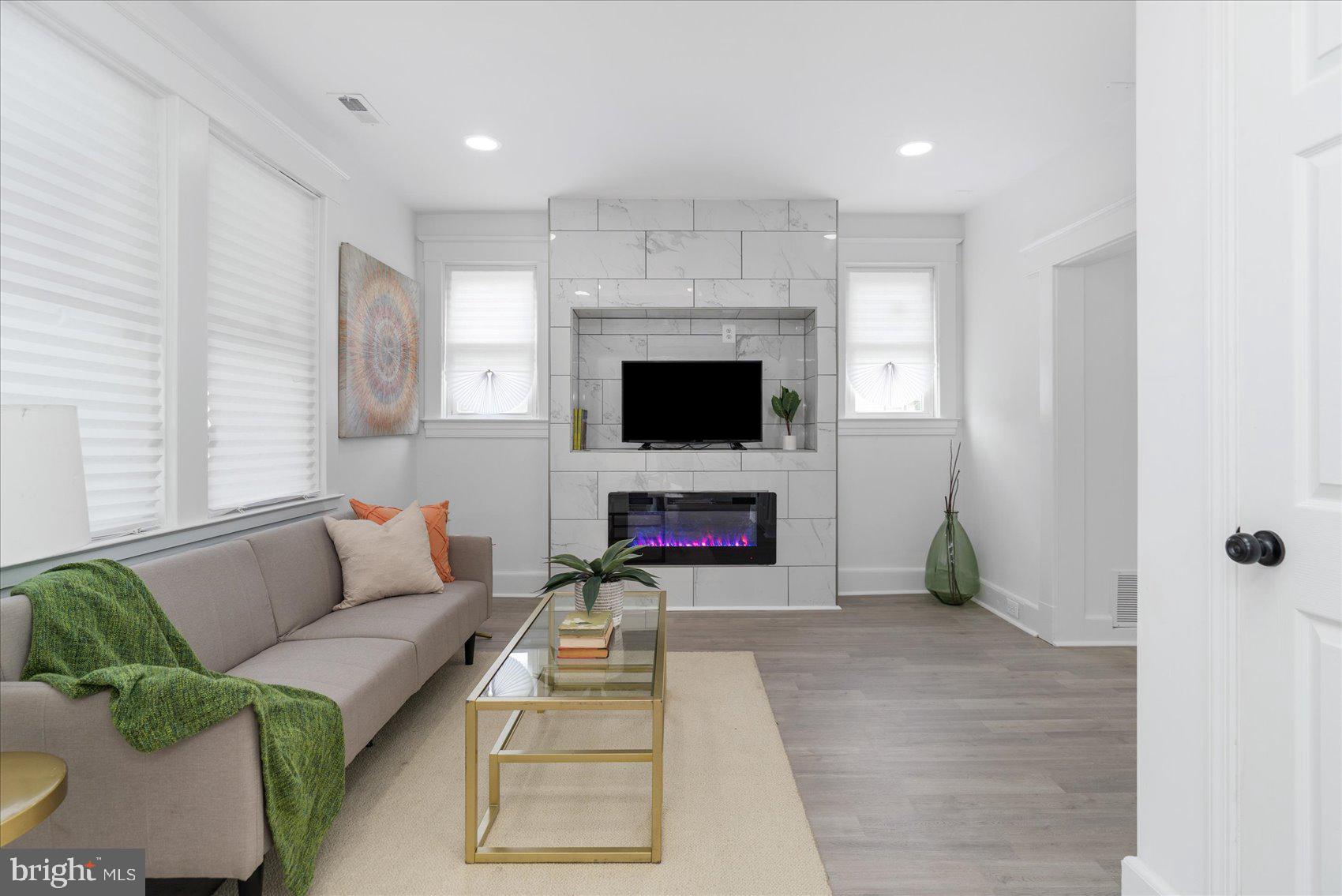 WEST ARLINGTON - Residential