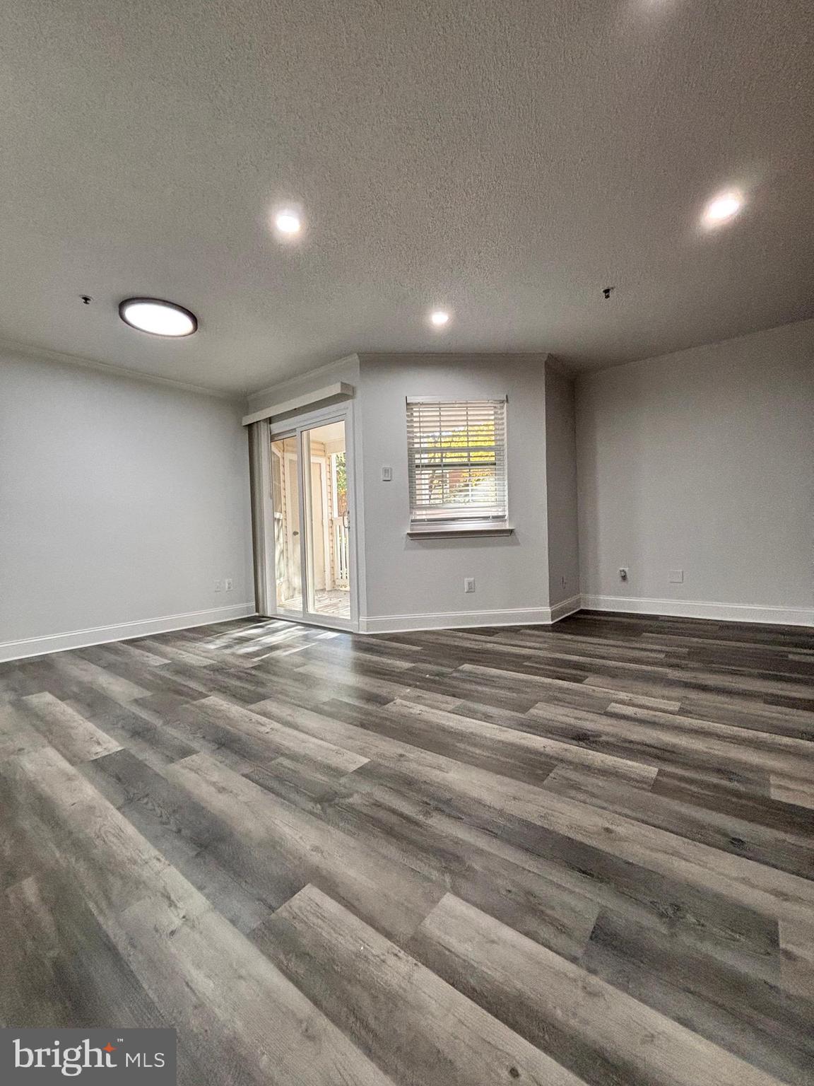 FOUNTAINS AT MCLEAN - Residential Lease