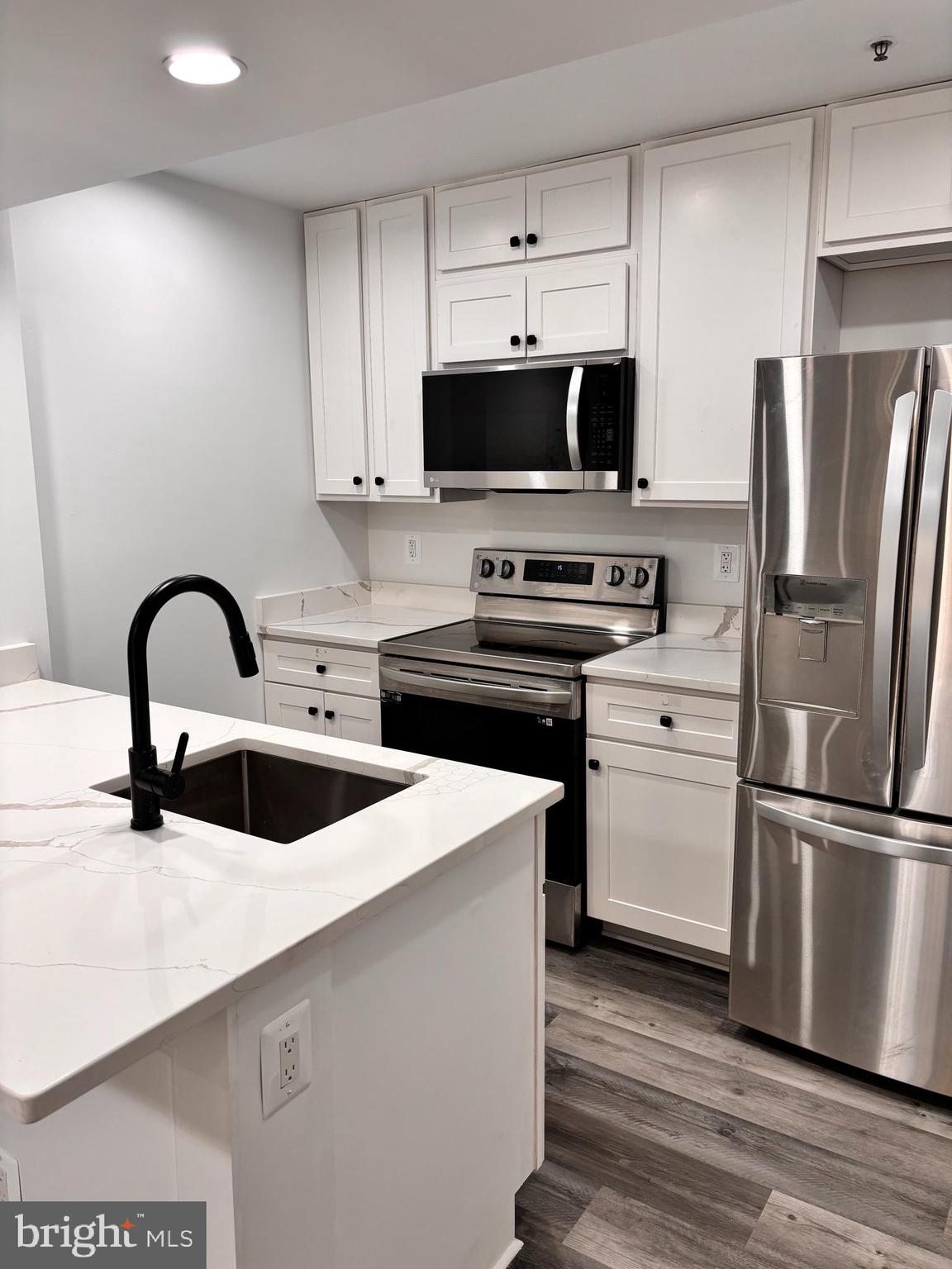 FOUNTAINS AT MCLEAN - Residential Lease