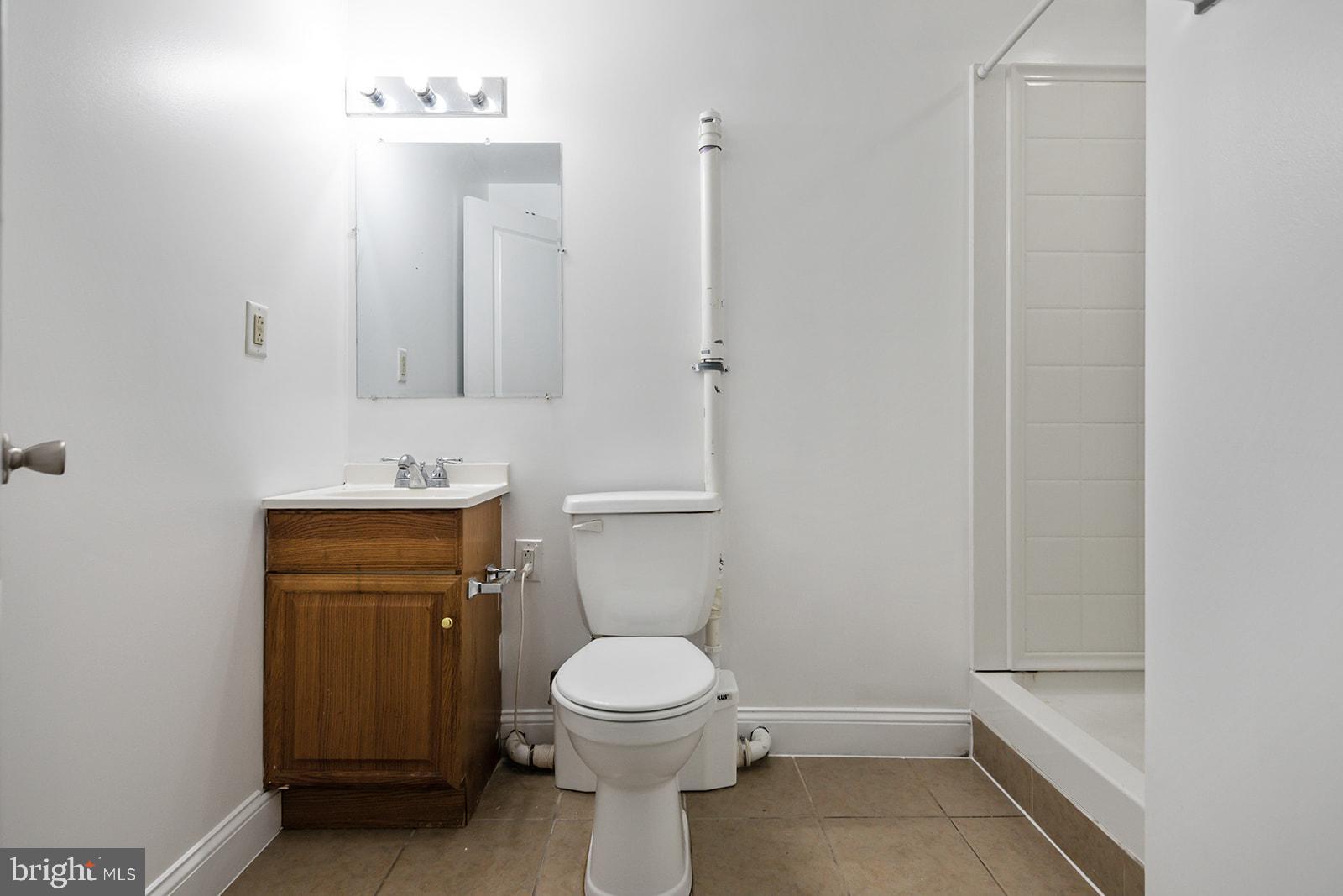 TEMPLE UNIVERSITY - Residential Lease