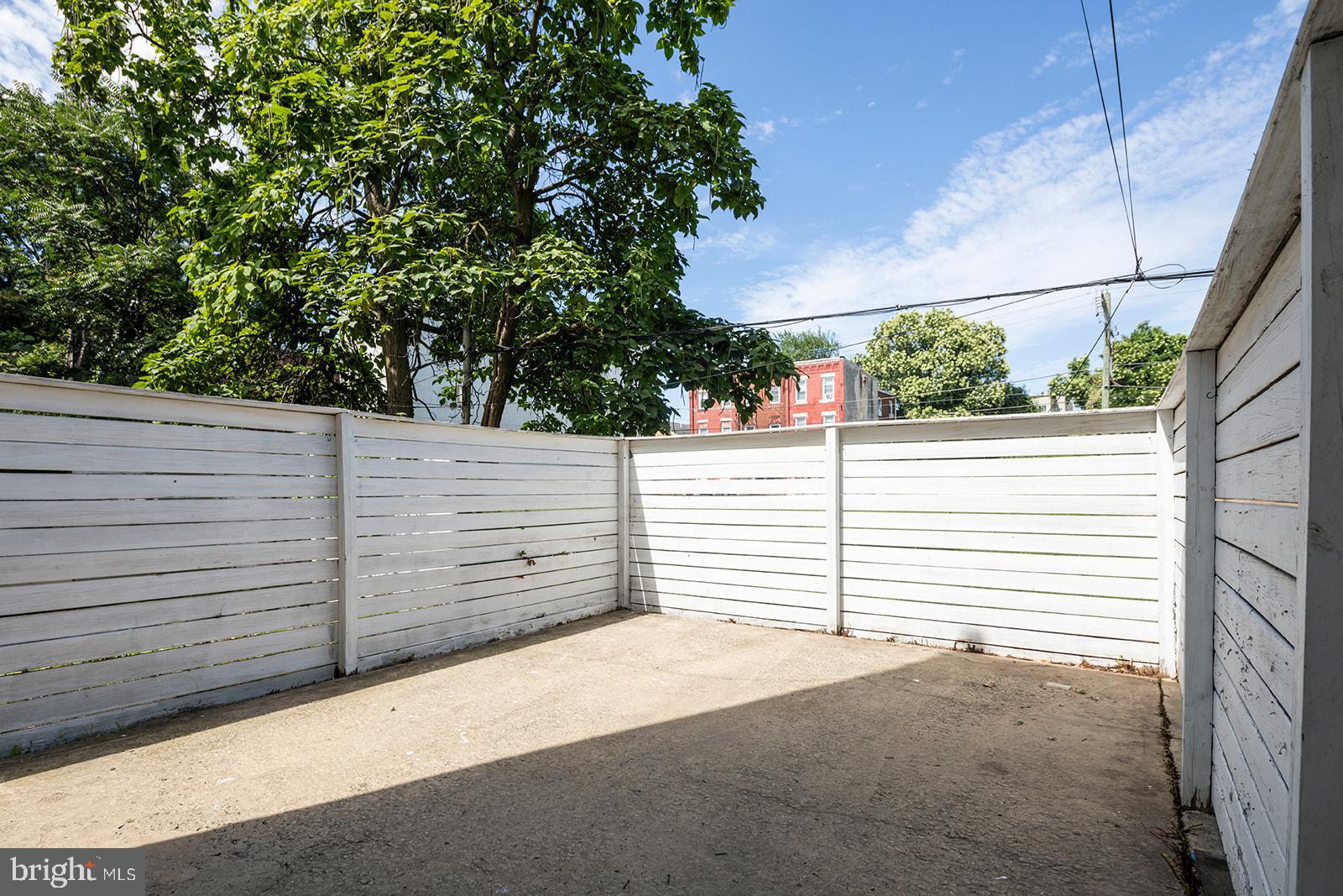 TEMPLE UNIVERSITY - Residential Lease