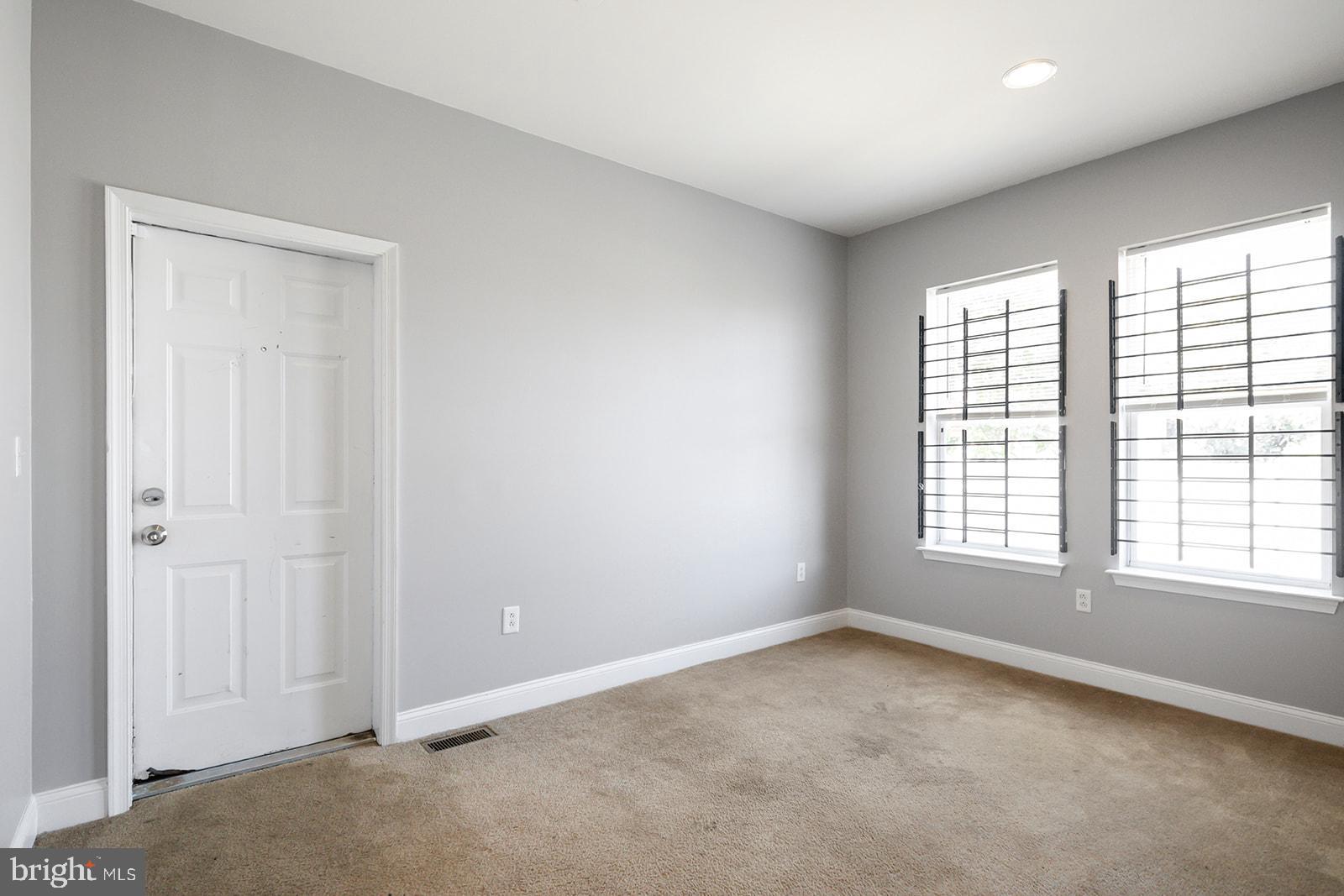 TEMPLE UNIVERSITY - Residential Lease