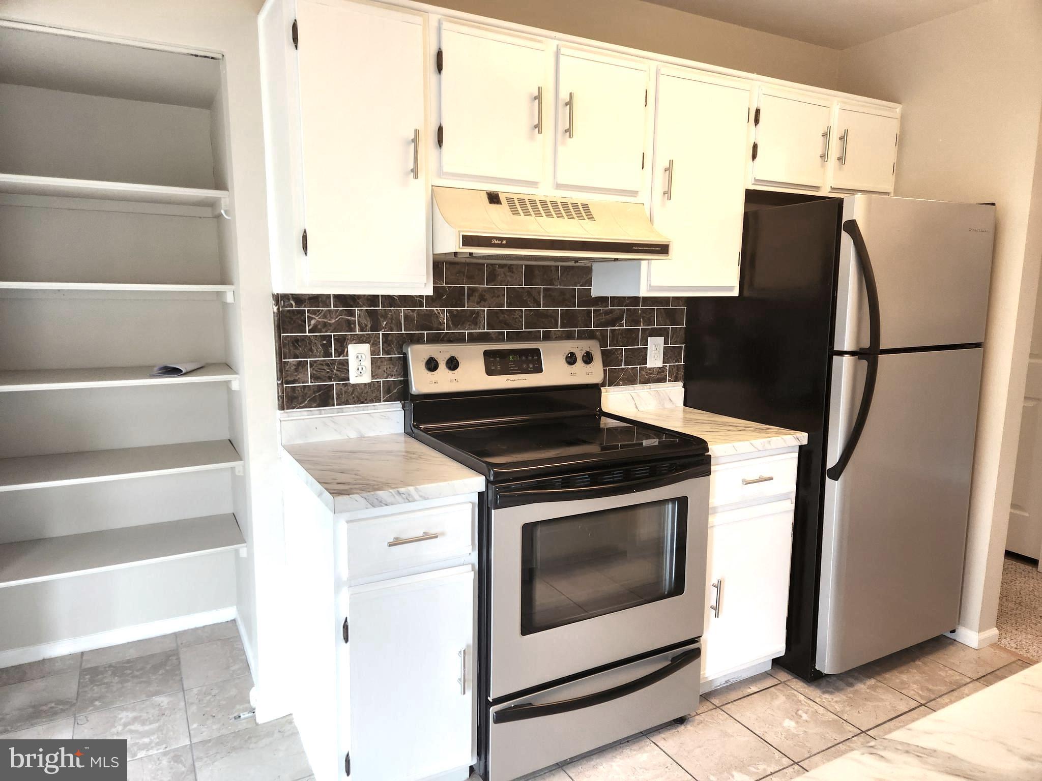 BATTERY HEIGHTS - Residential Lease