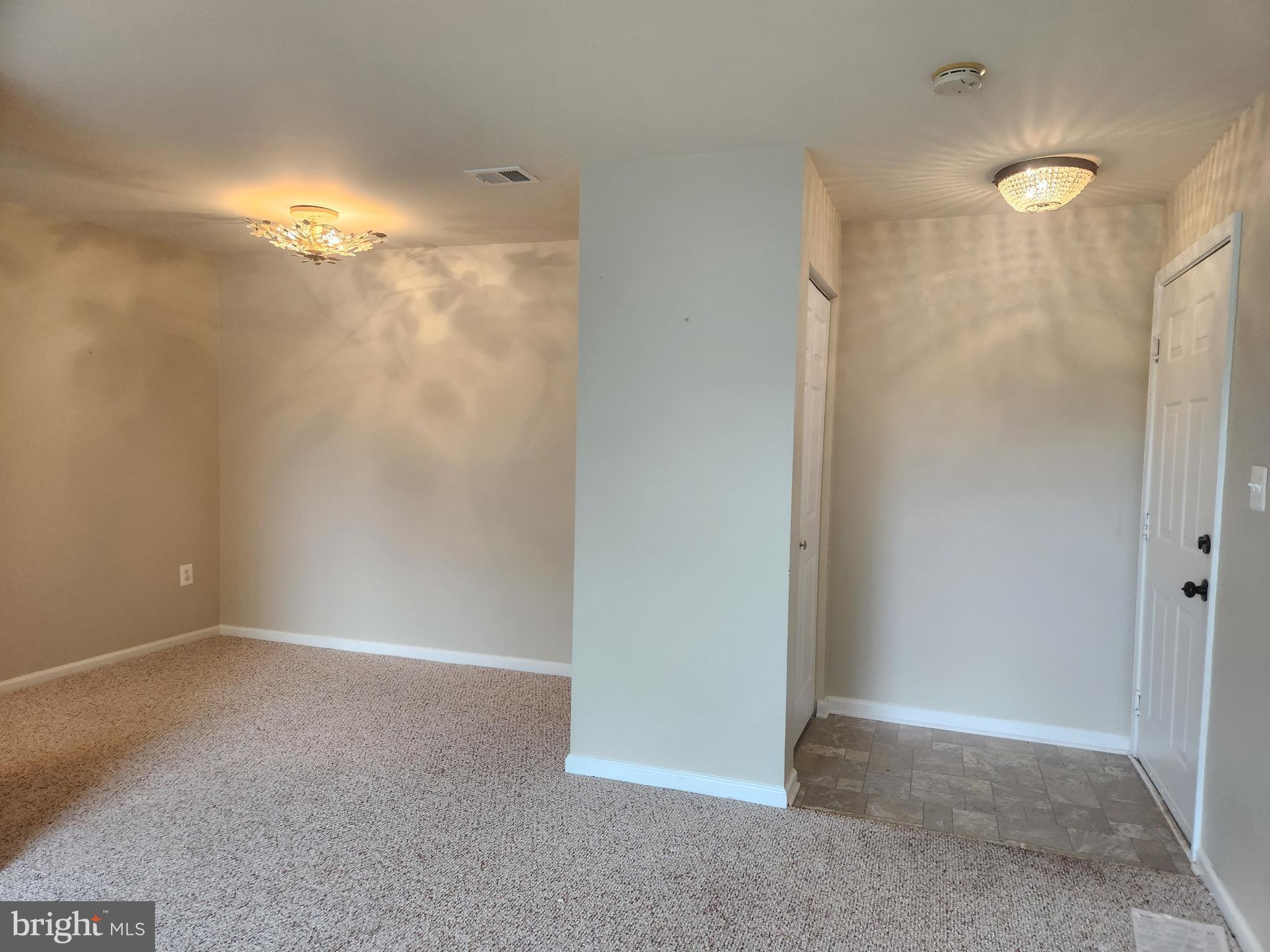 BATTERY HEIGHTS - Residential Lease