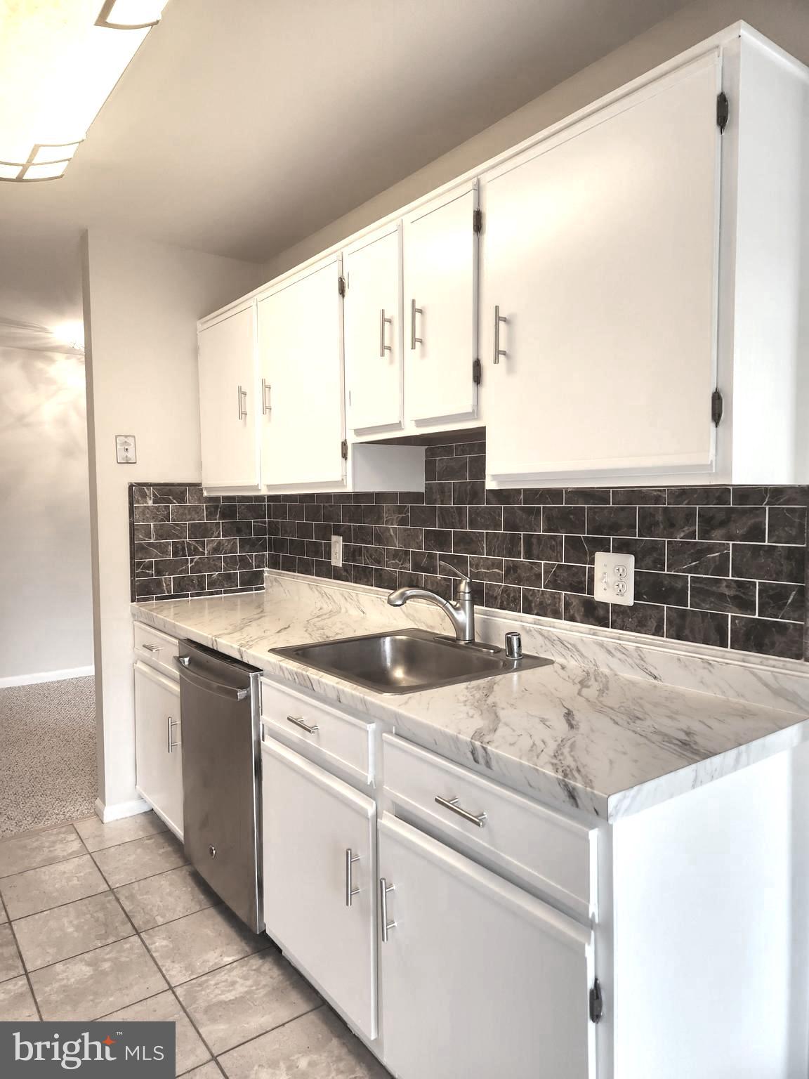 BATTERY HEIGHTS - Residential Lease