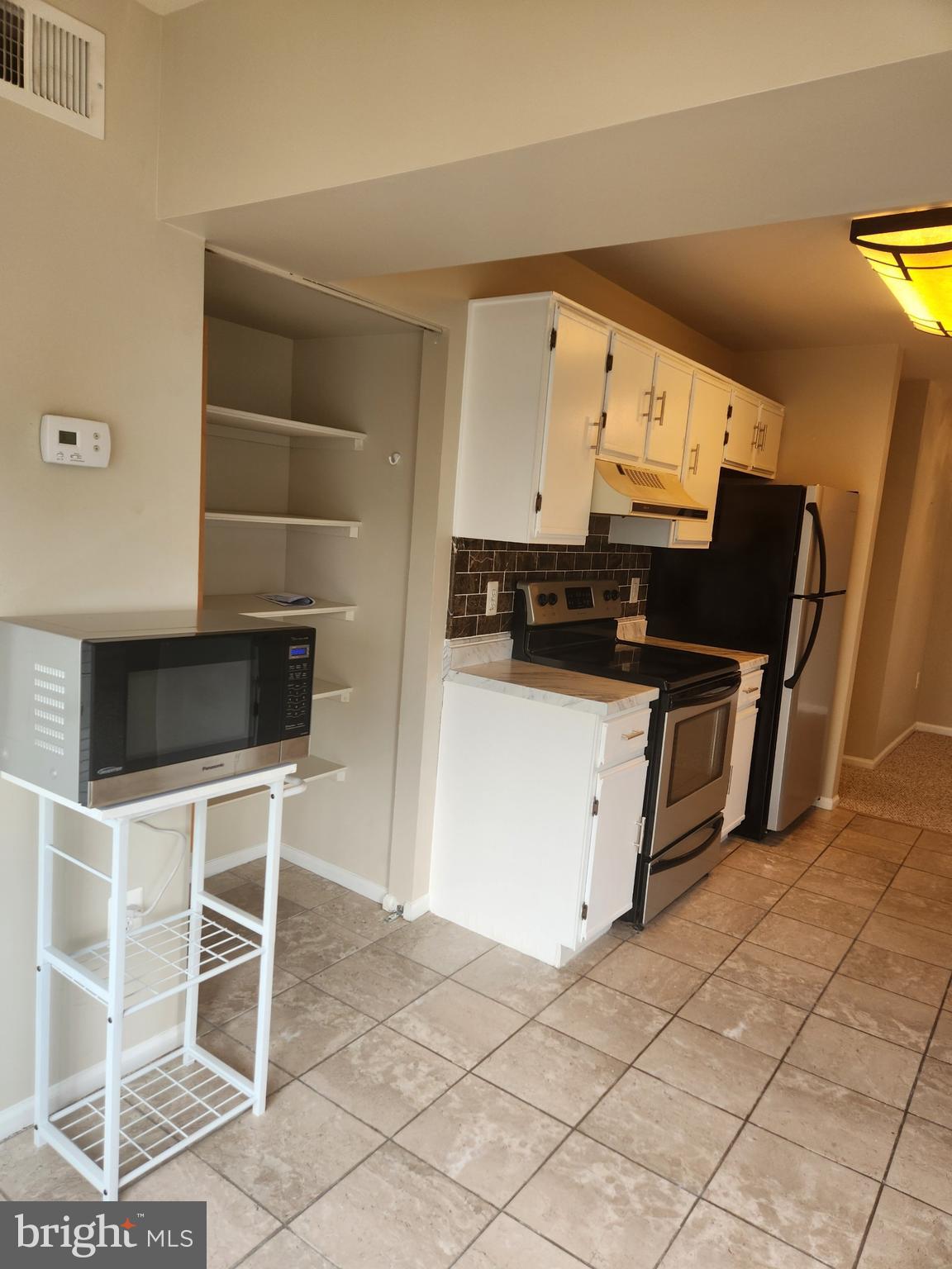 BATTERY HEIGHTS - Residential Lease