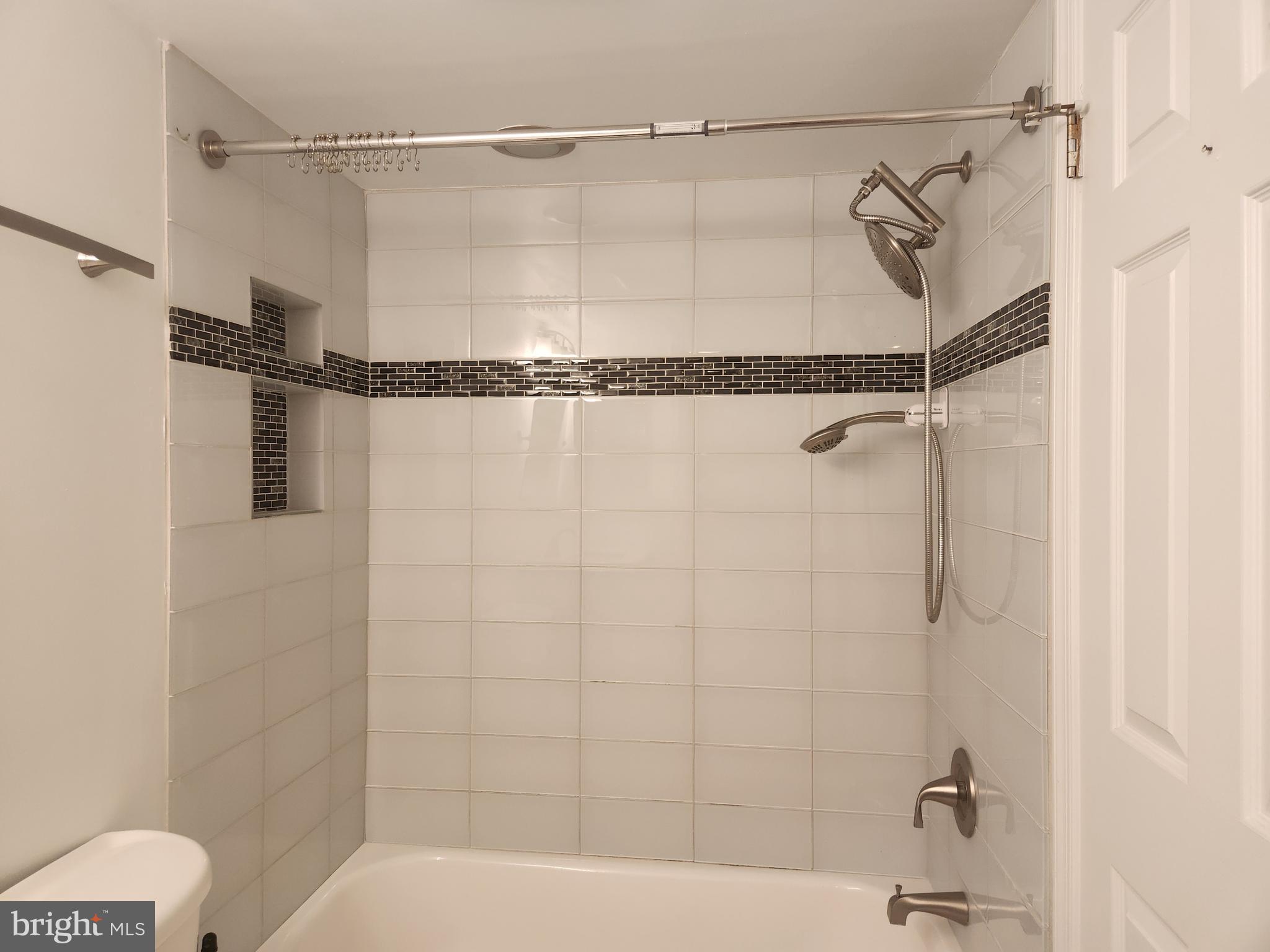 BATTERY HEIGHTS - Residential Lease