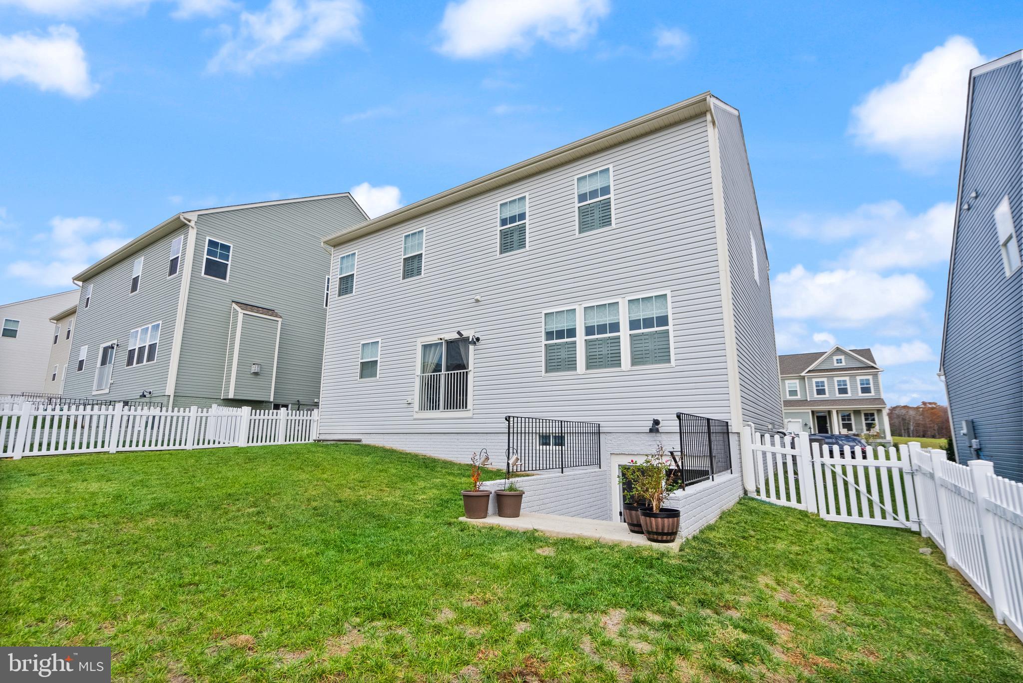 CLEVENGER CORNER VILLAGE - Residential