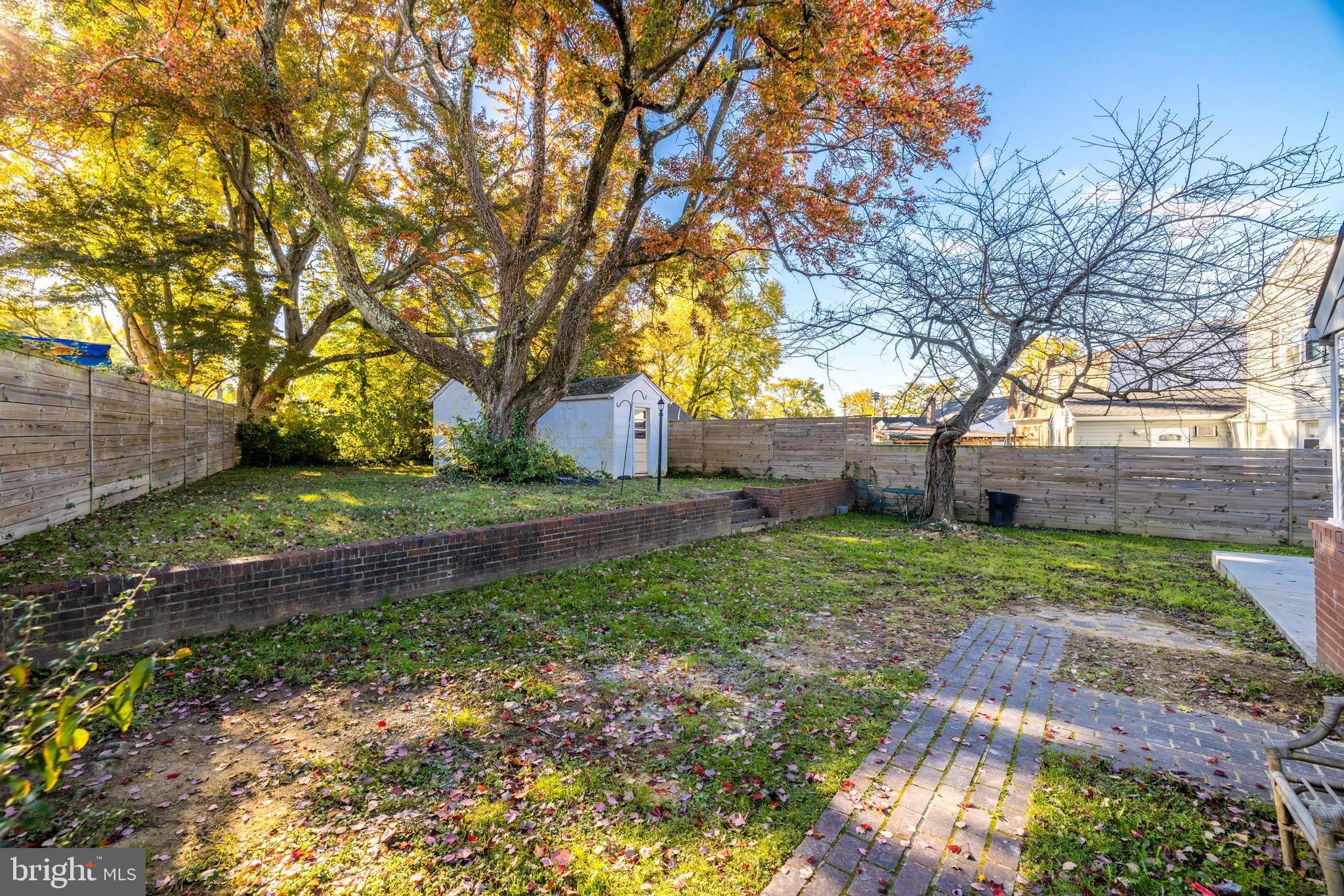 GLENMONT HILLS - Residential