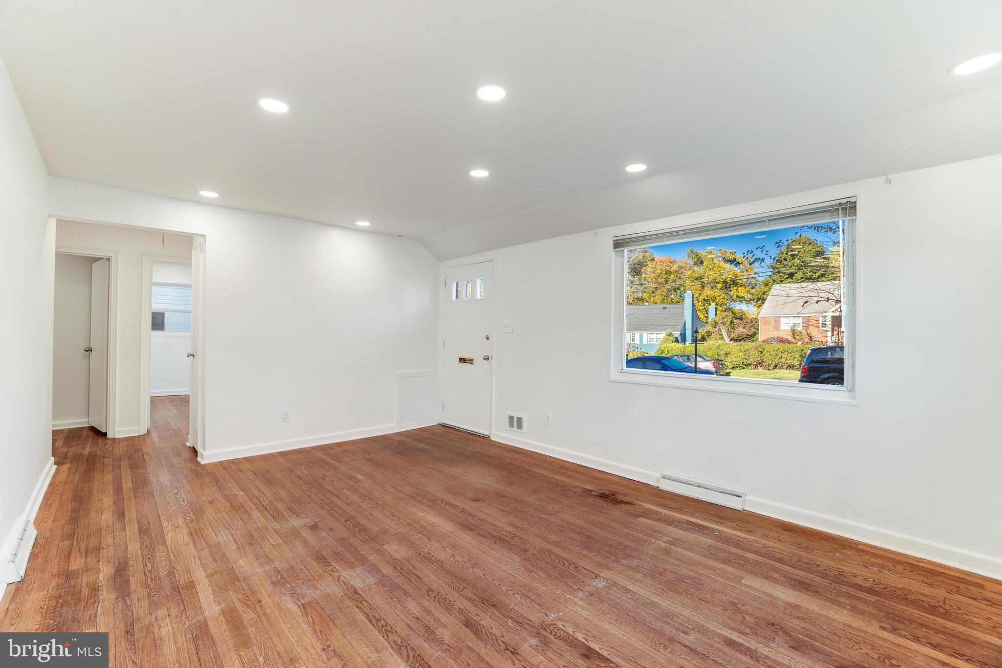 GLENMONT HILLS - Residential