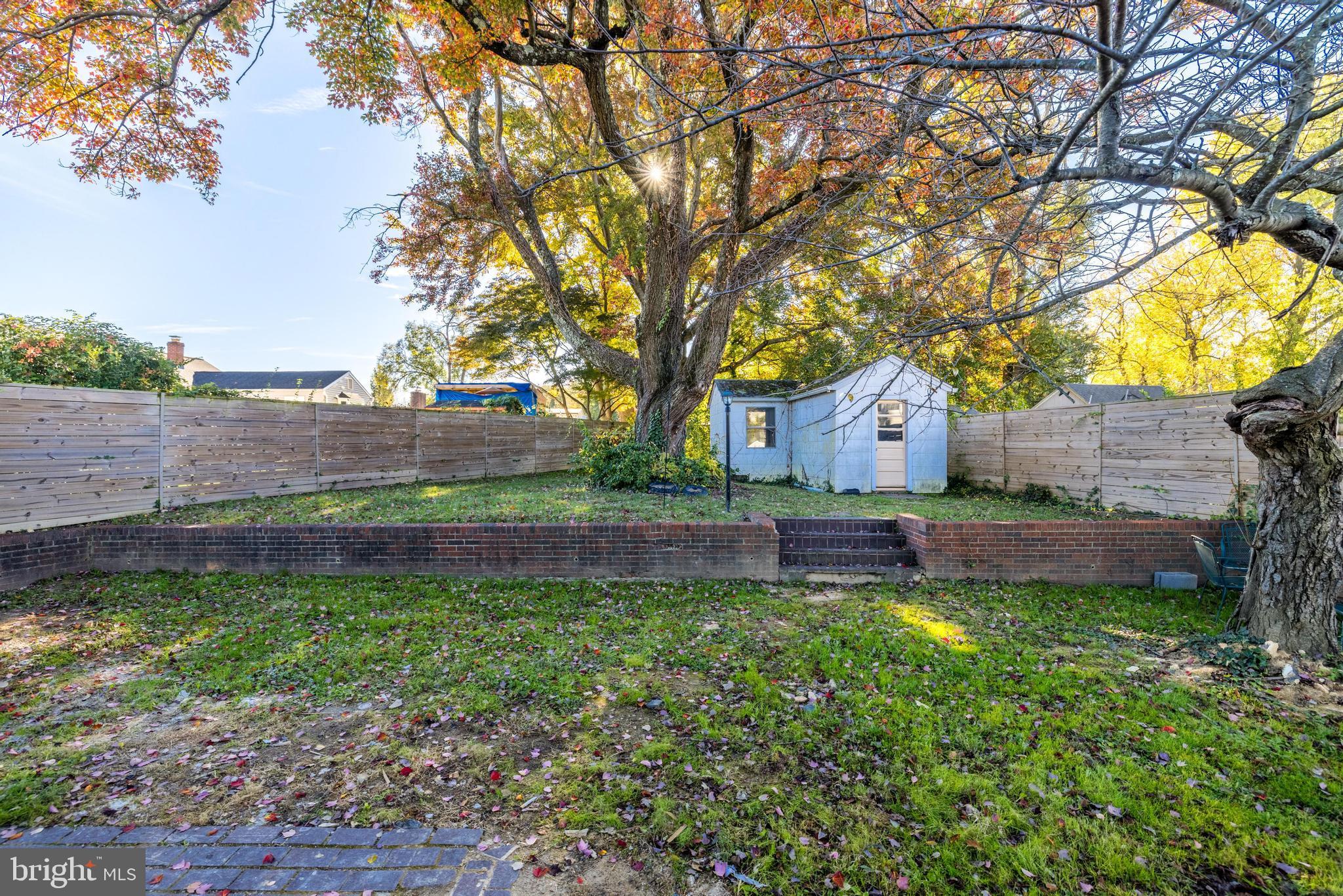 GLENMONT HILLS - Residential