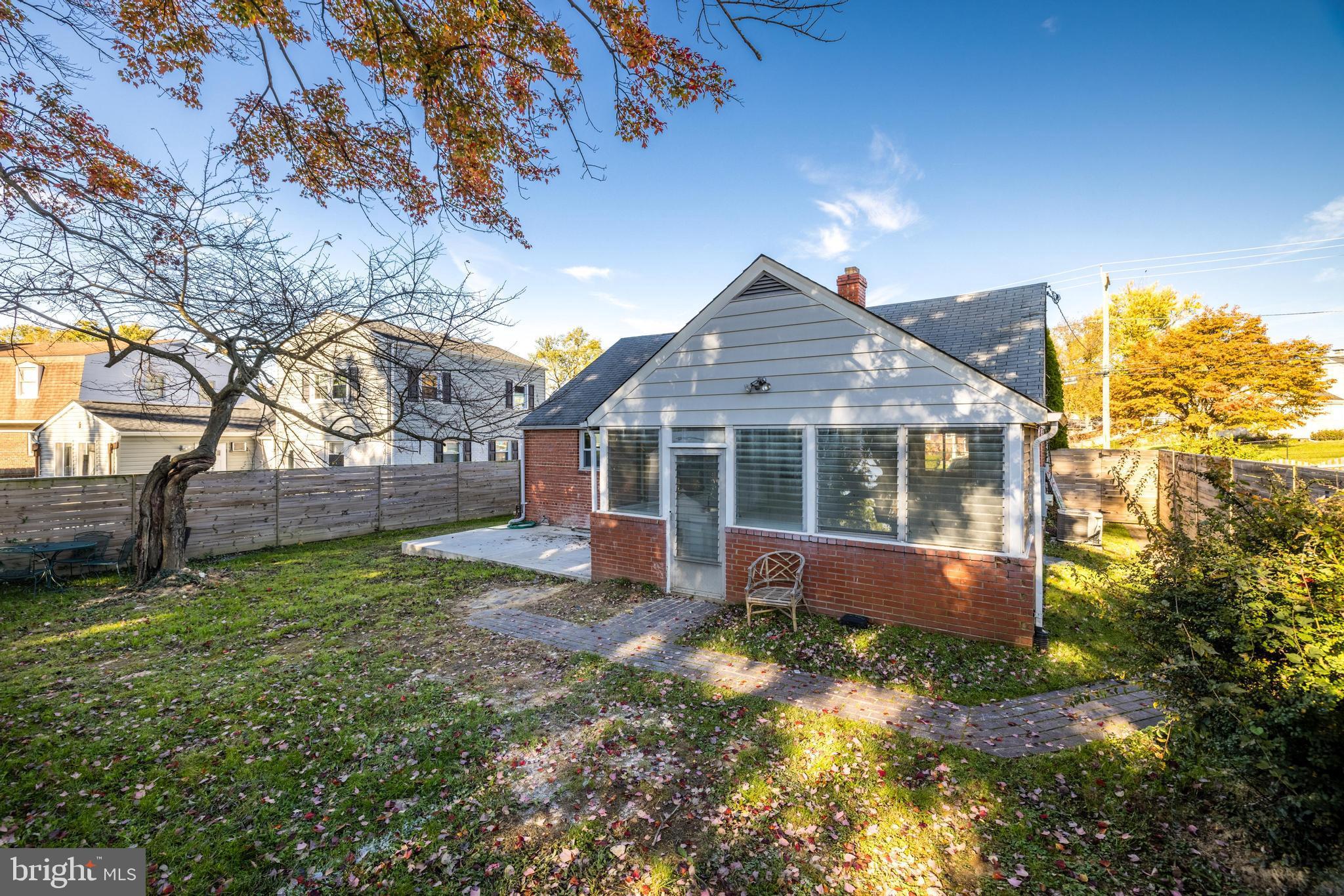 GLENMONT HILLS - Residential